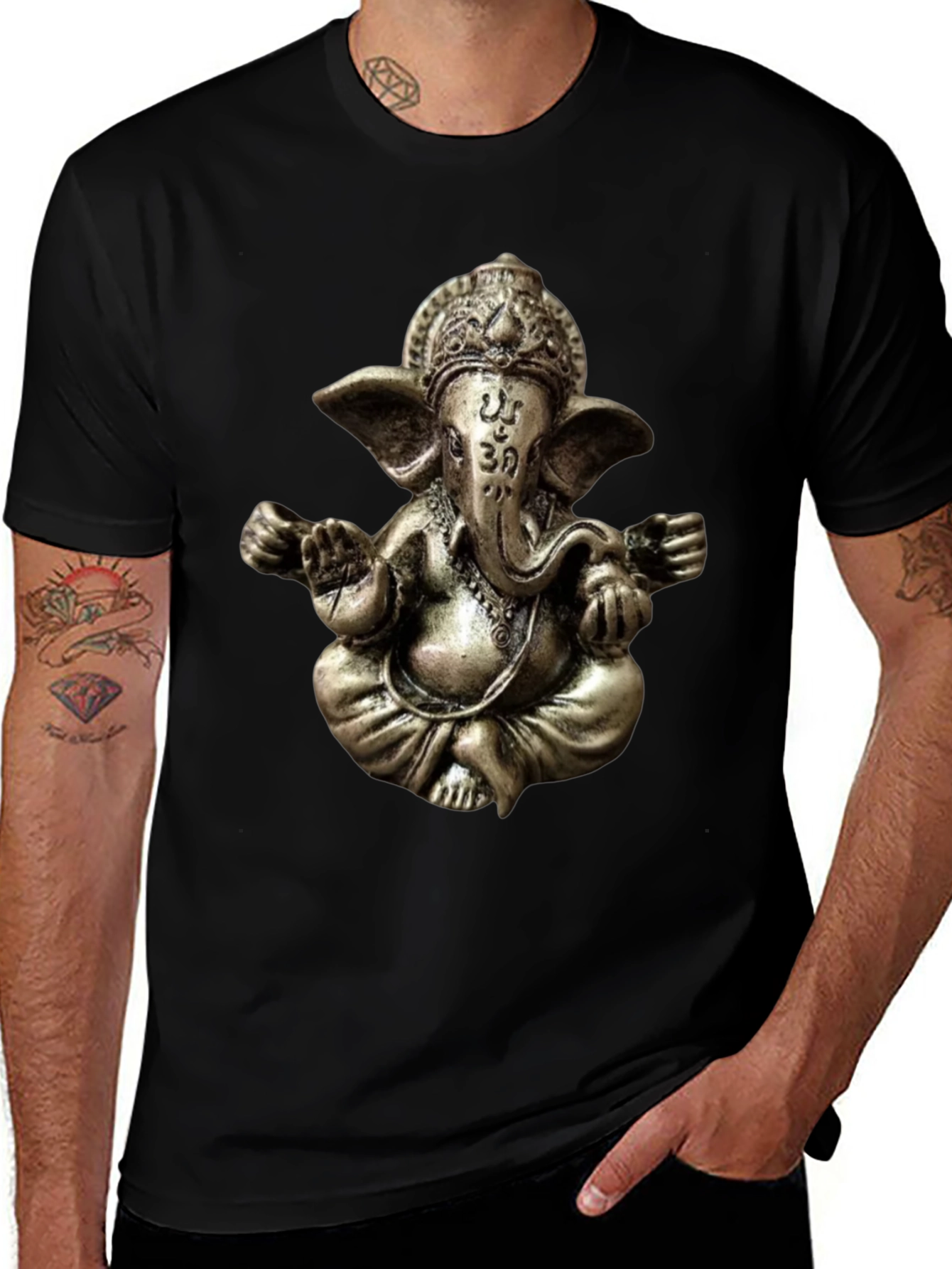 Camiseta Negra con Diseño de Ganesha en 3D