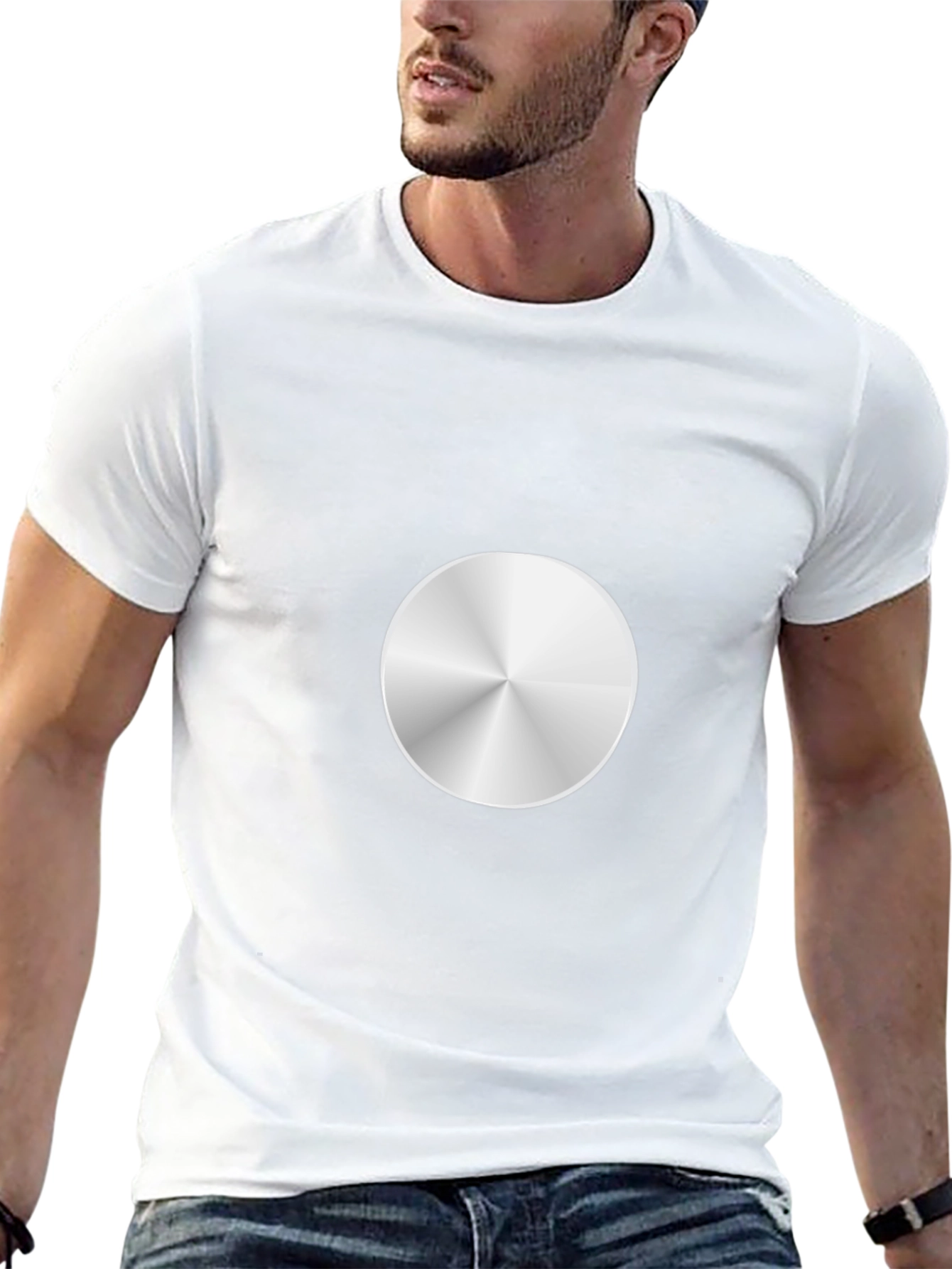 Camiseta Negra con Diseño Circular Metálico