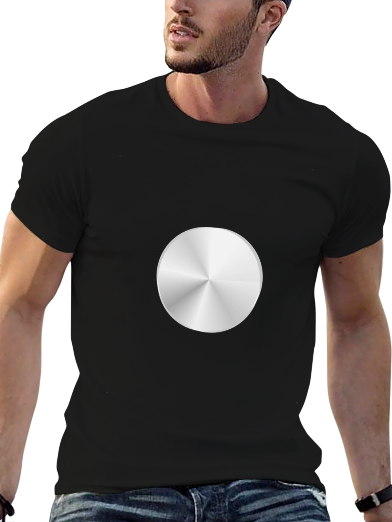 Camiseta Negra con Diseño Circular Metálico