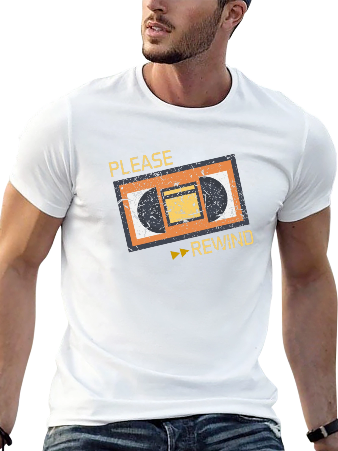 Camiseta Retro VHS: ¡Por Favor Rebobinar!
