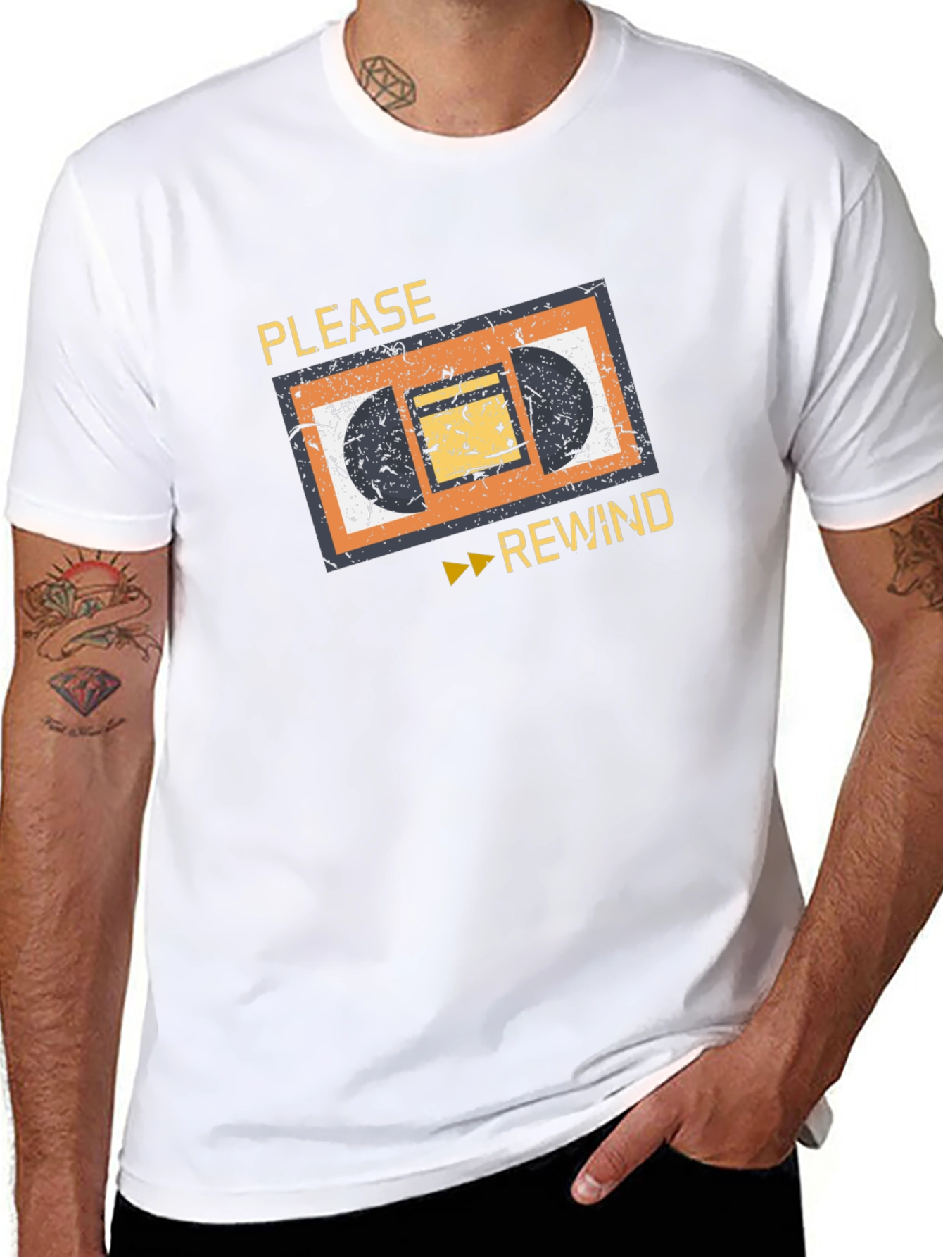 Camiseta Retro VHS: ¡Por Favor Rebobinar!