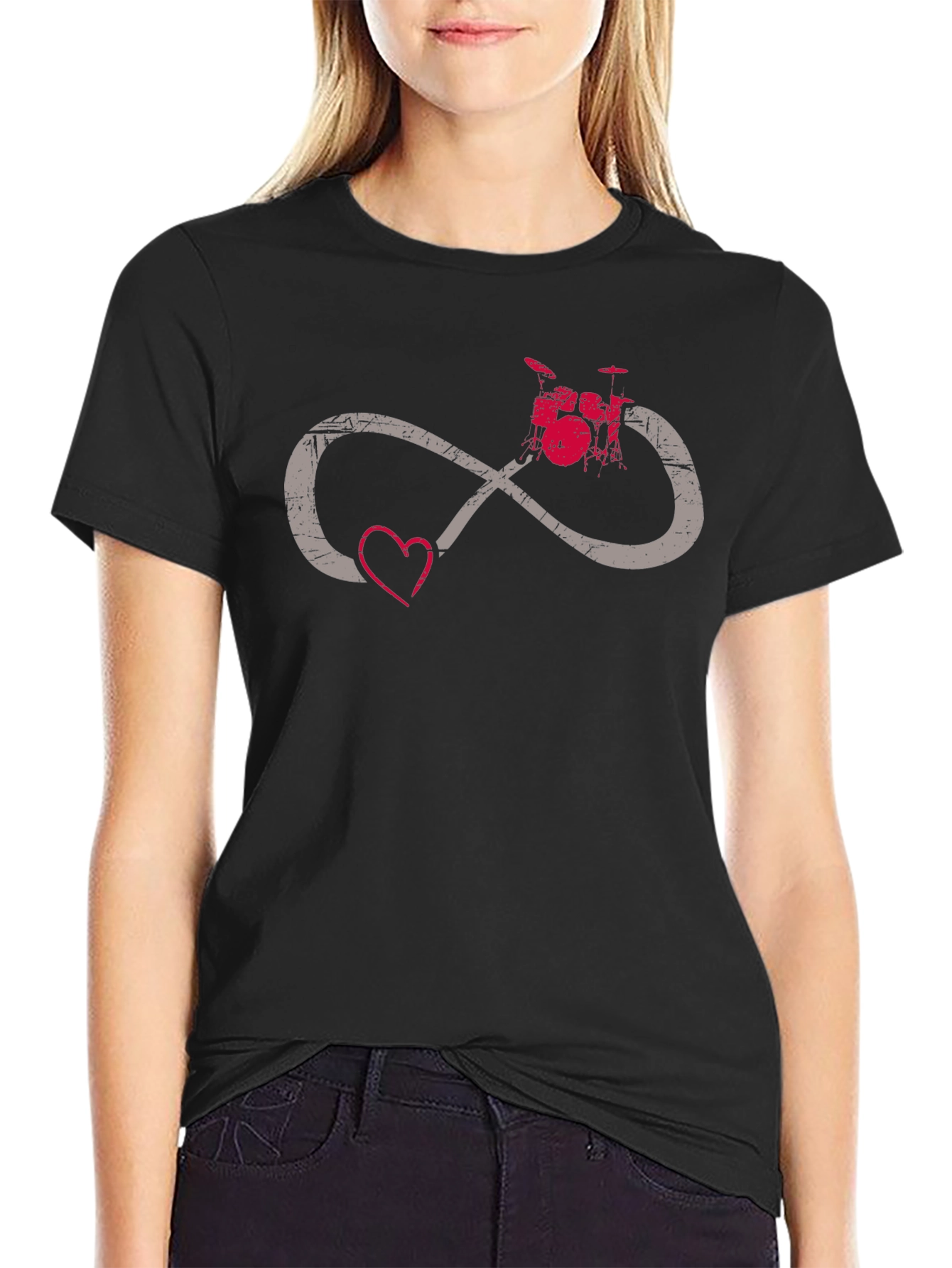 Camiseta Negra con Diseño de Amor y Música