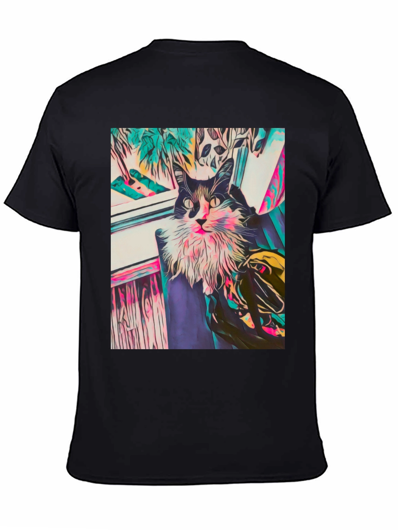 Camiseta Negra con Diseño de Gato Abstracto