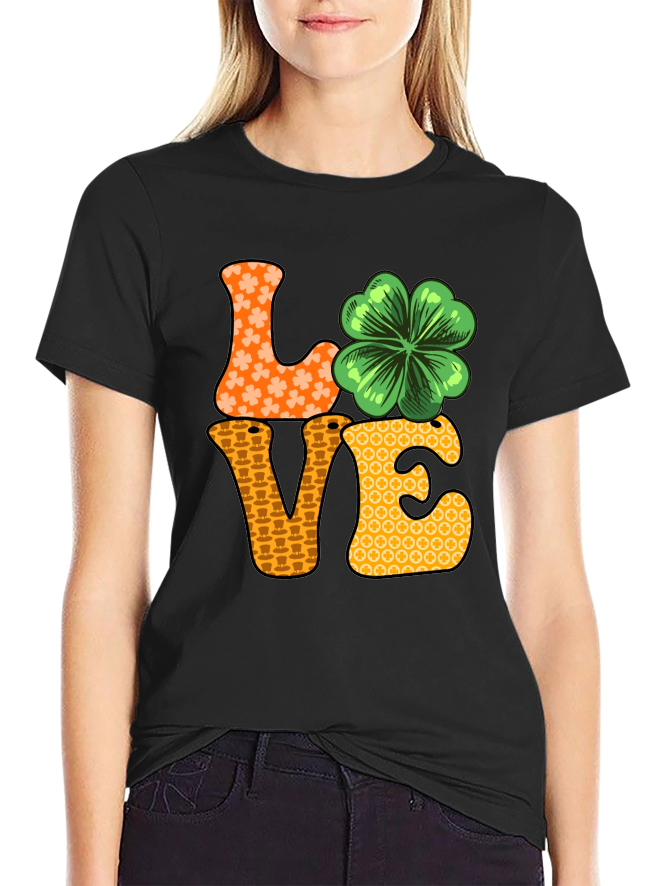 Camiseta Negra LOVE con Trébol para San Patricio