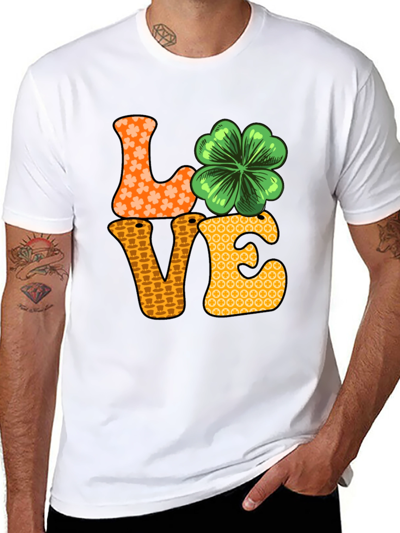 Camiseta Negra LOVE con Trébol para San Patricio