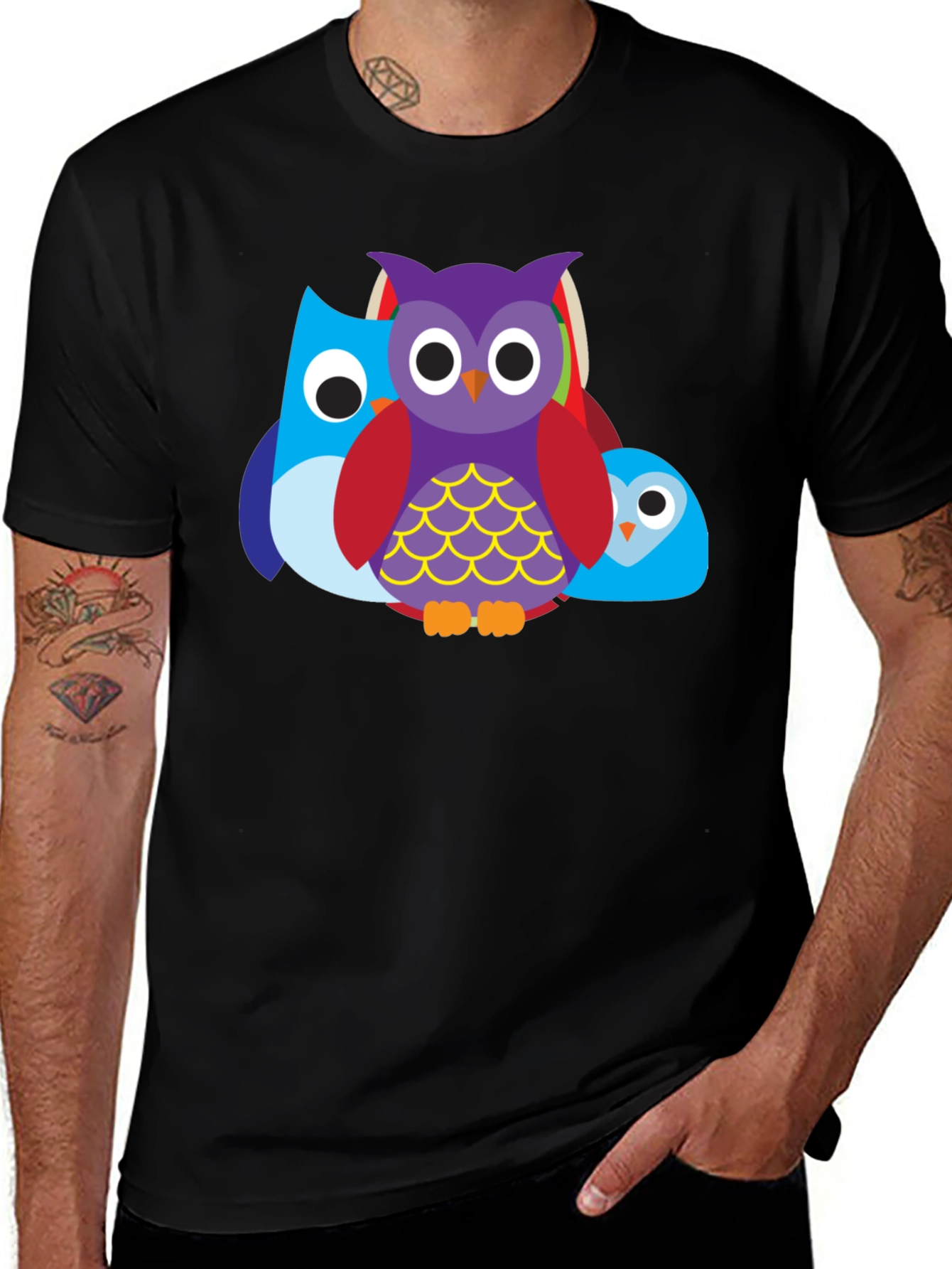 Camiseta Negra con Diseño de Búhos Divertidos