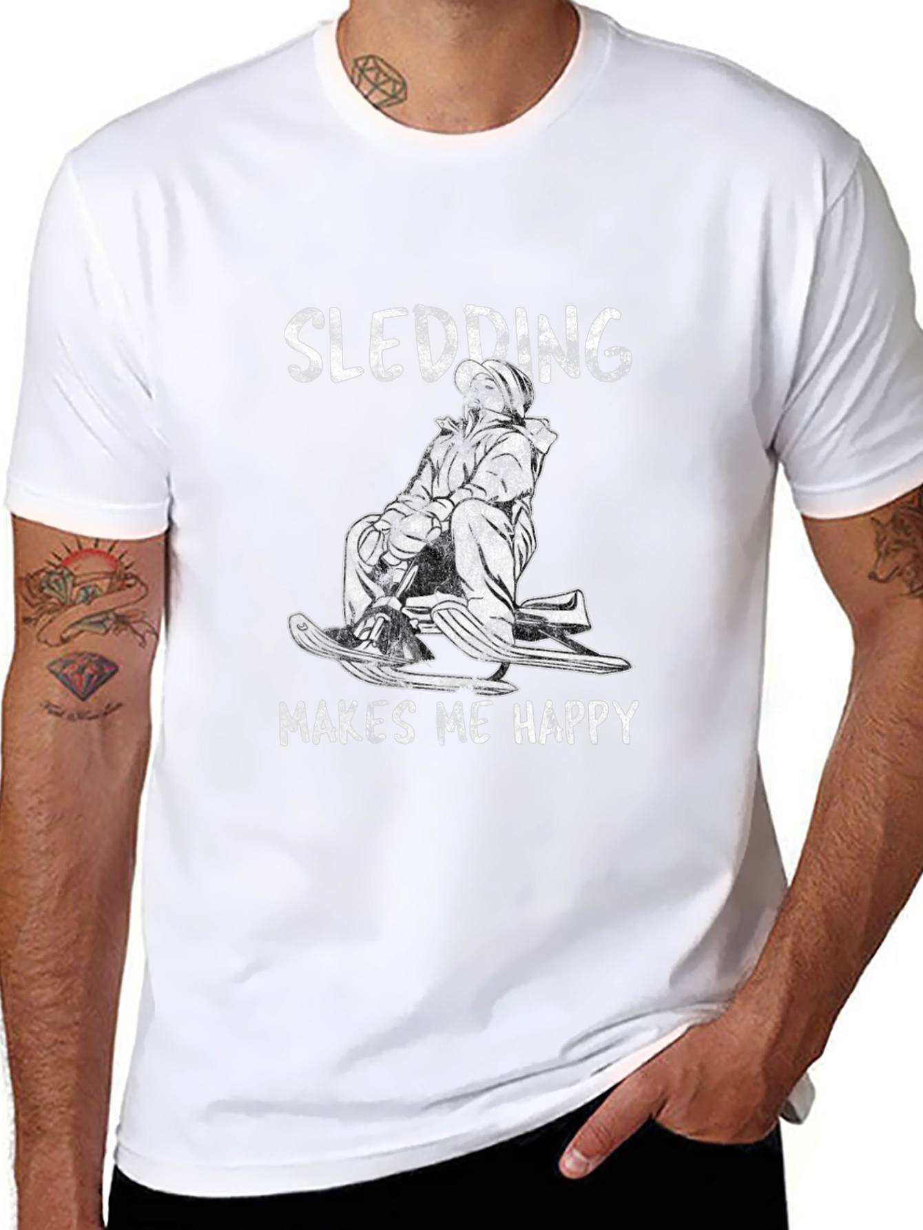 Camiseta Negra Sledding Makes Me Happy