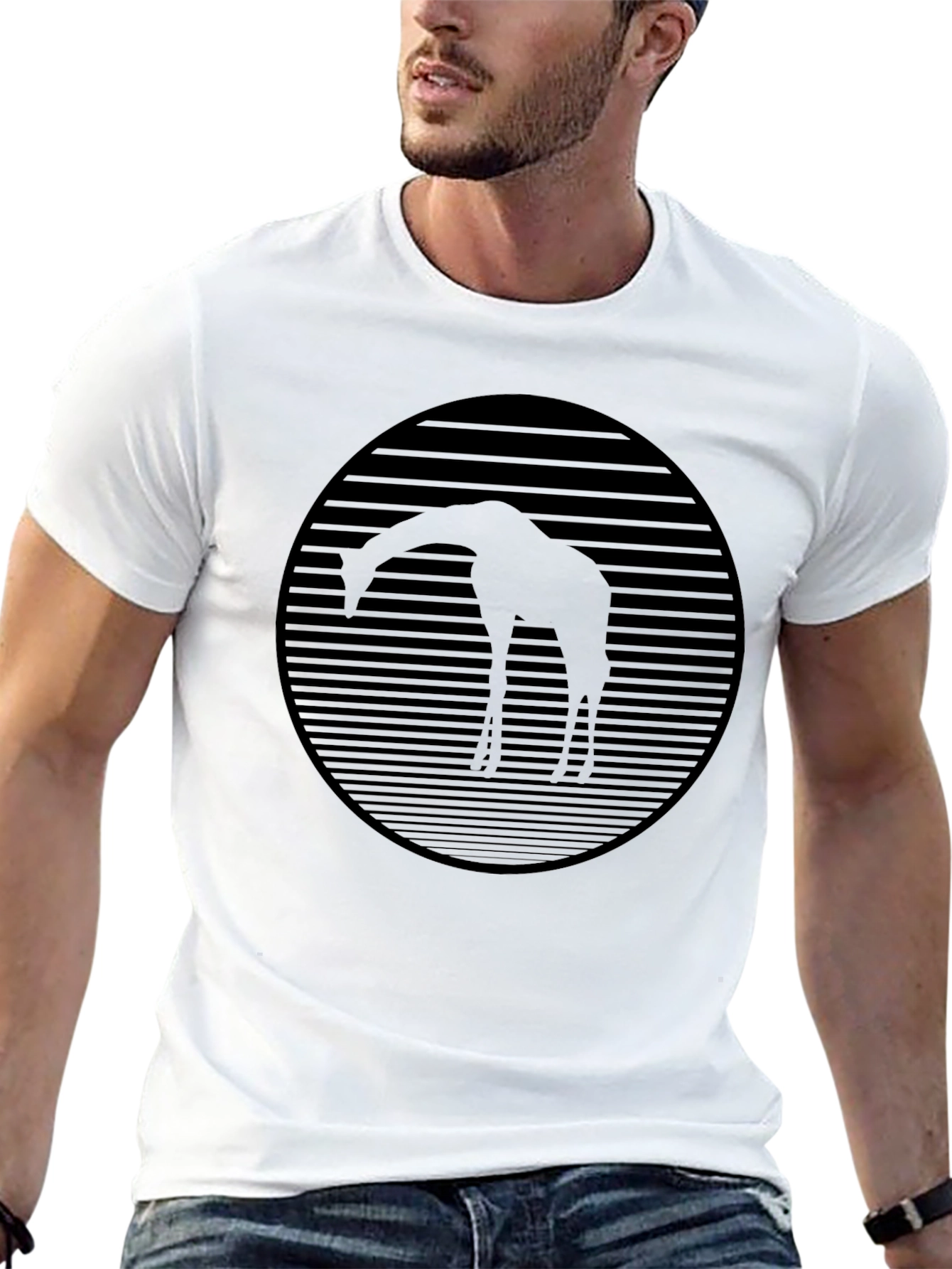 Camiseta Negra con Diseño de Jirafa Abstracta