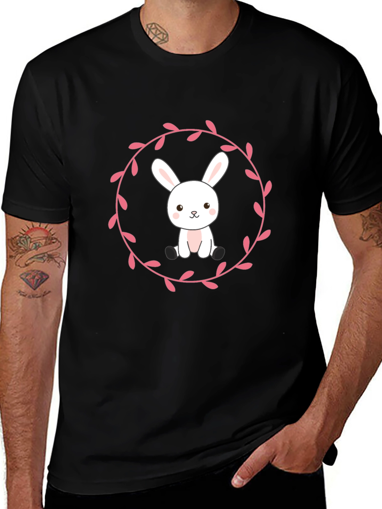 Camiseta Negra con Diseño de Conejito Floral
