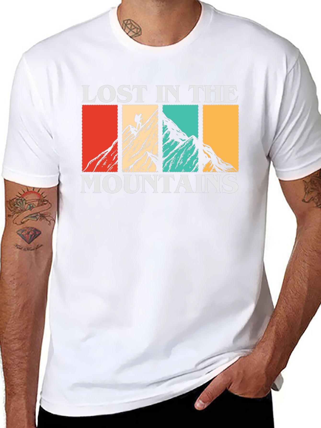 Camiseta Negra Lost in the Mountains para Aventureros