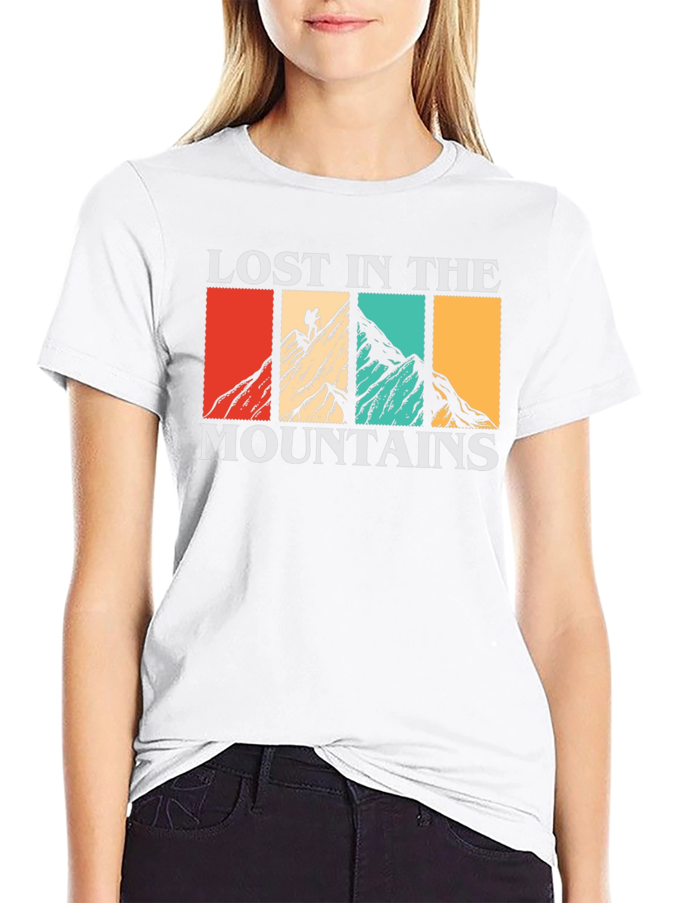 Camiseta Negra Lost in the Mountains para Aventureros