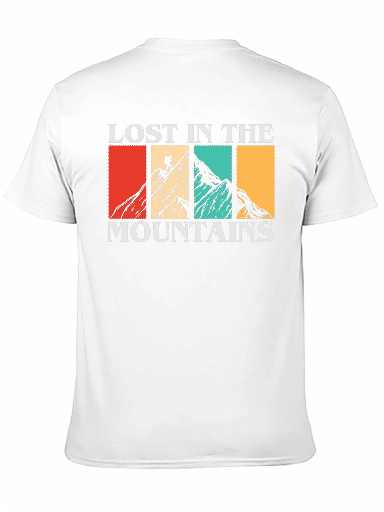 Camiseta Negra Lost in the Mountains para Aventureros