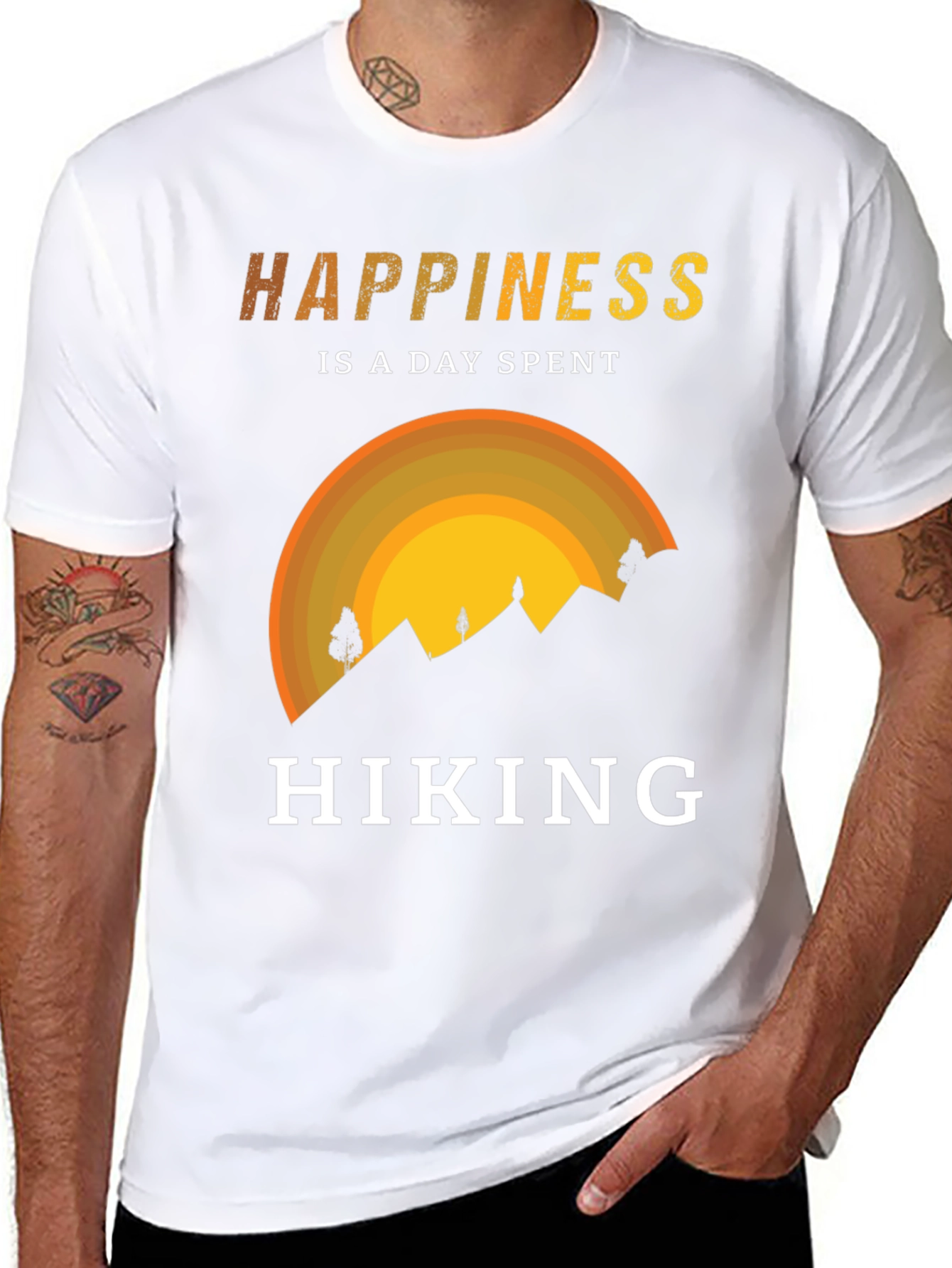 Camiseta Negra Happiness is Hiking