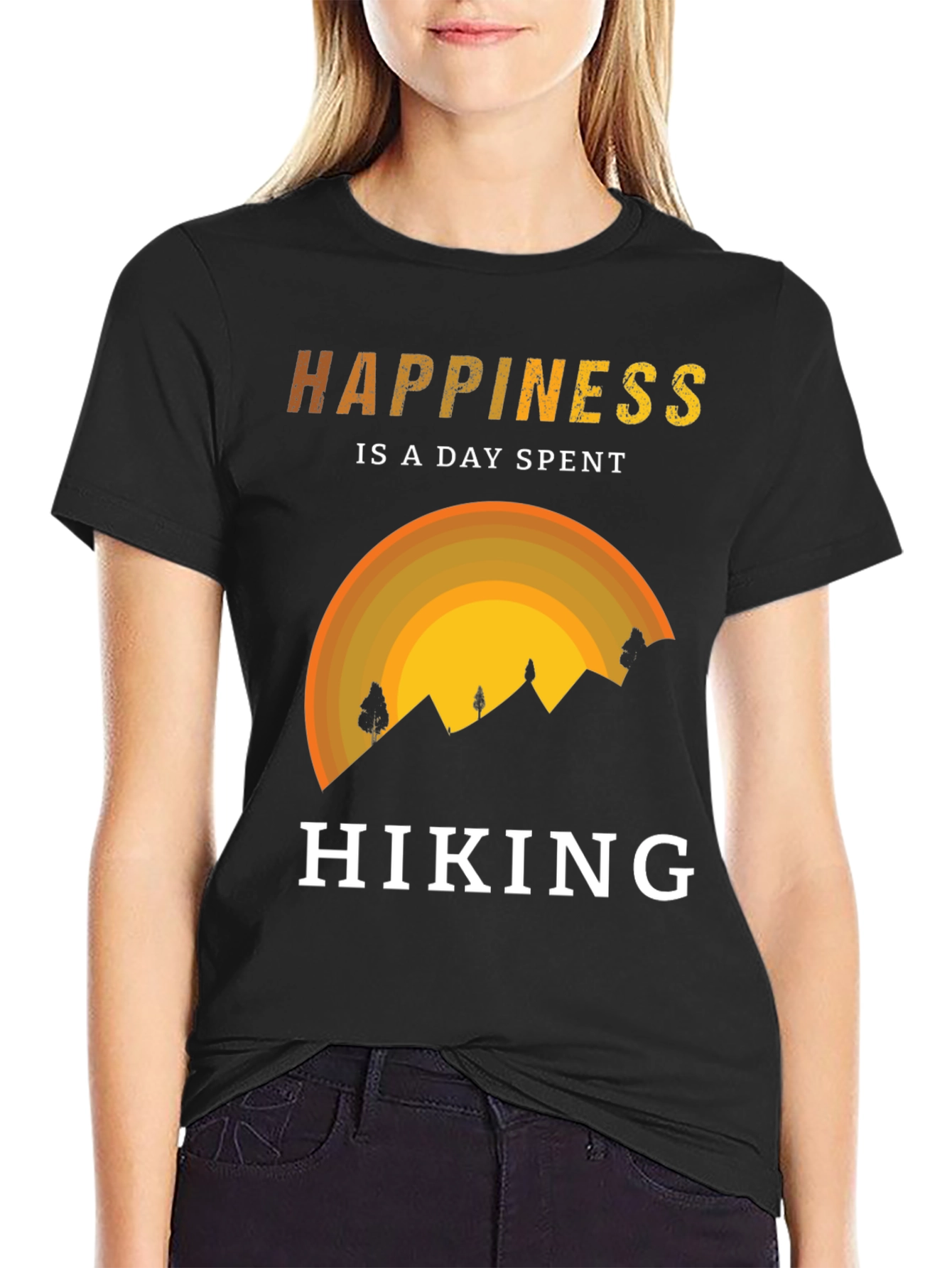 Camiseta Negra Happiness is Hiking