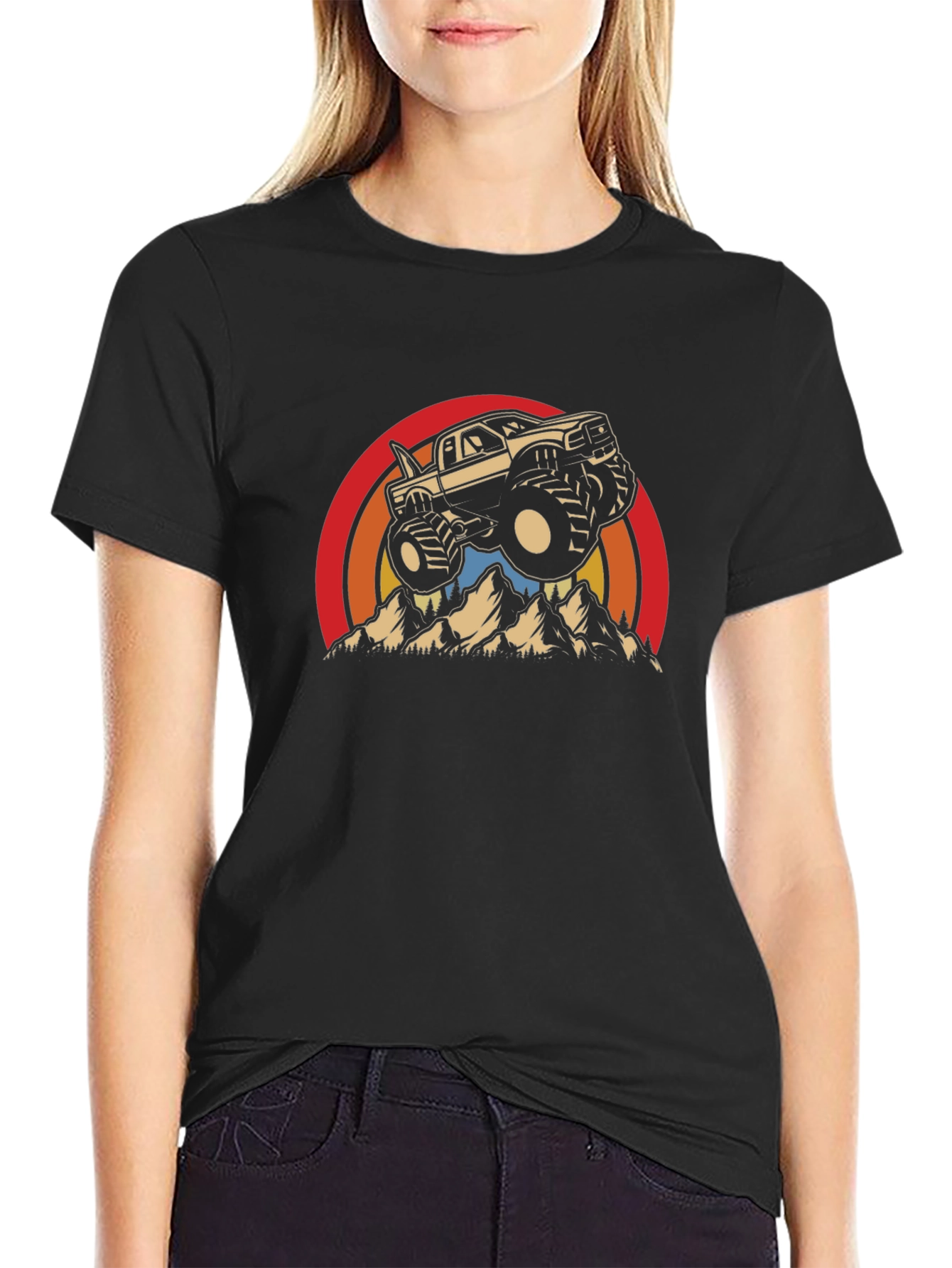 Camiseta Negra con Diseño de Camioneta Monstruo Retro
