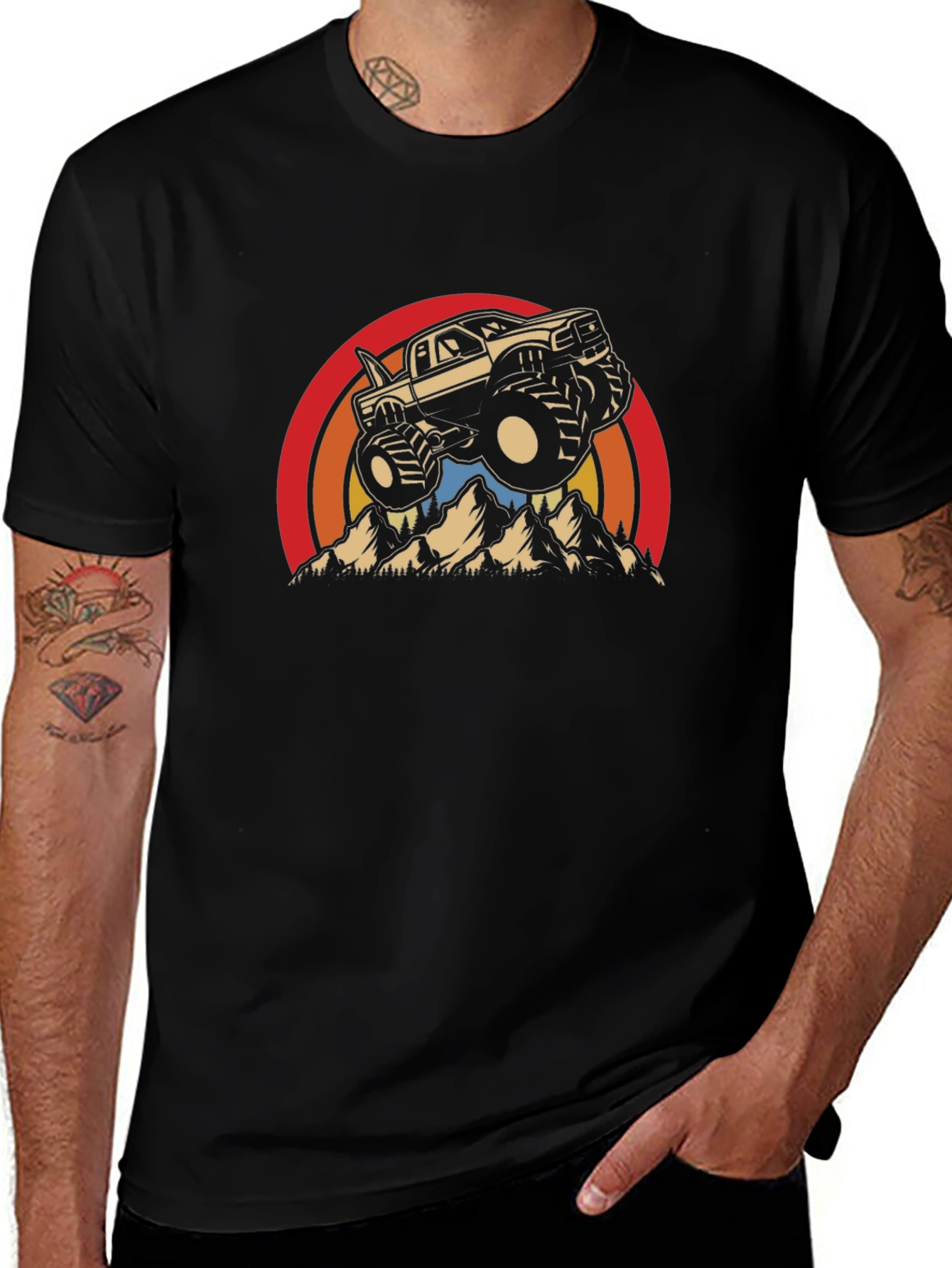 Camiseta Negra con Diseño de Camioneta Monstruo Retro
