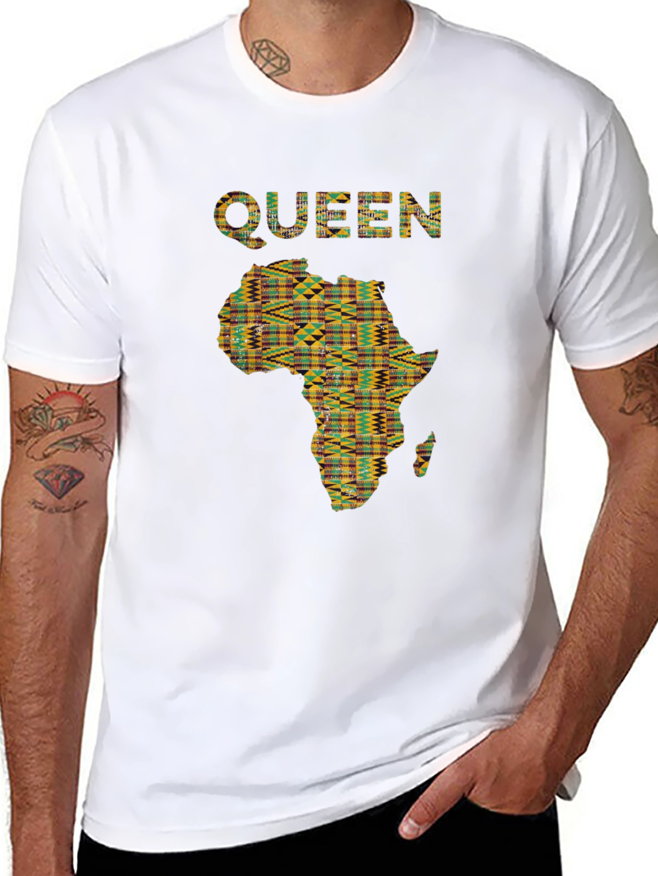 Camiseta Reina África Estampada Negra