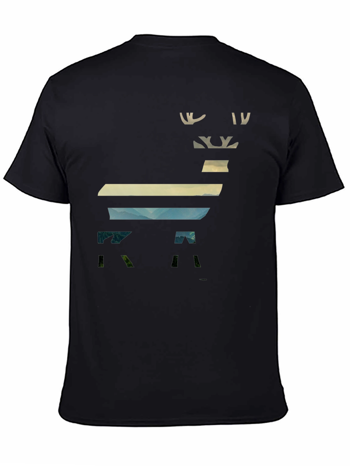 Camiseta Negra con Diseño de Ciervo Paisajista