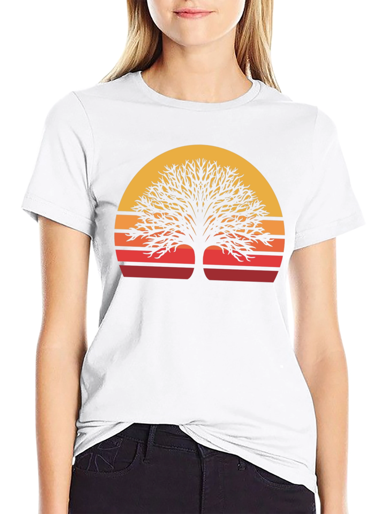 Camiseta Negra con Diseño de Árbol al Atardecer