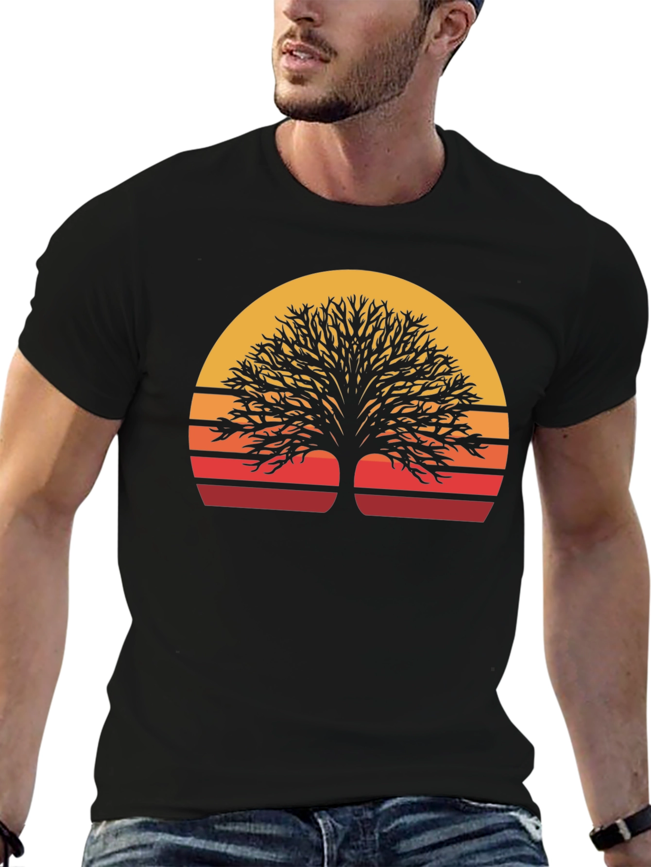 Camiseta Negra con Diseño de Árbol al Atardecer