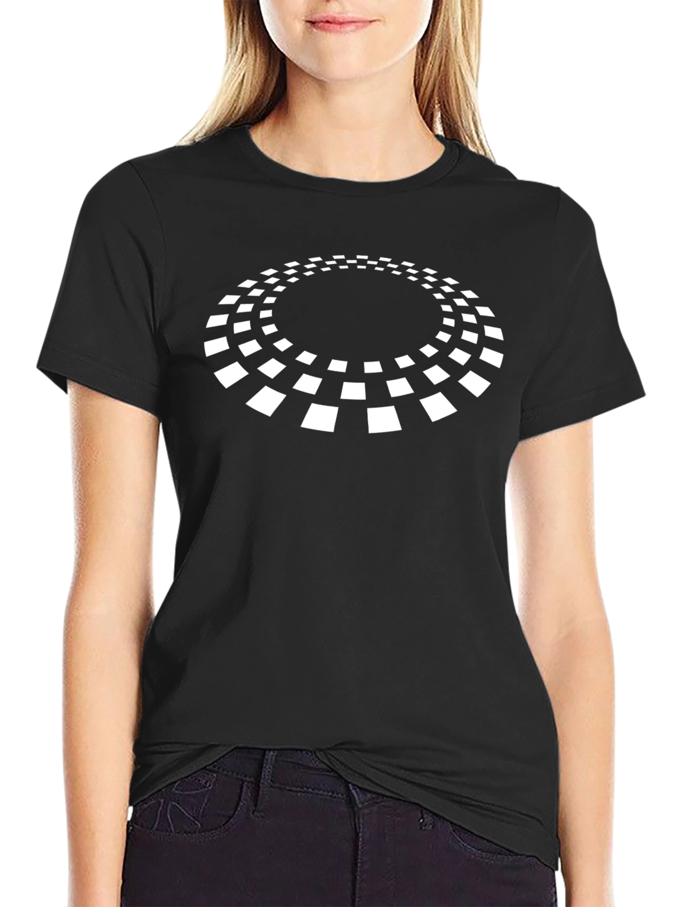 Camiseta Negra con Diseño Circular Blanco
