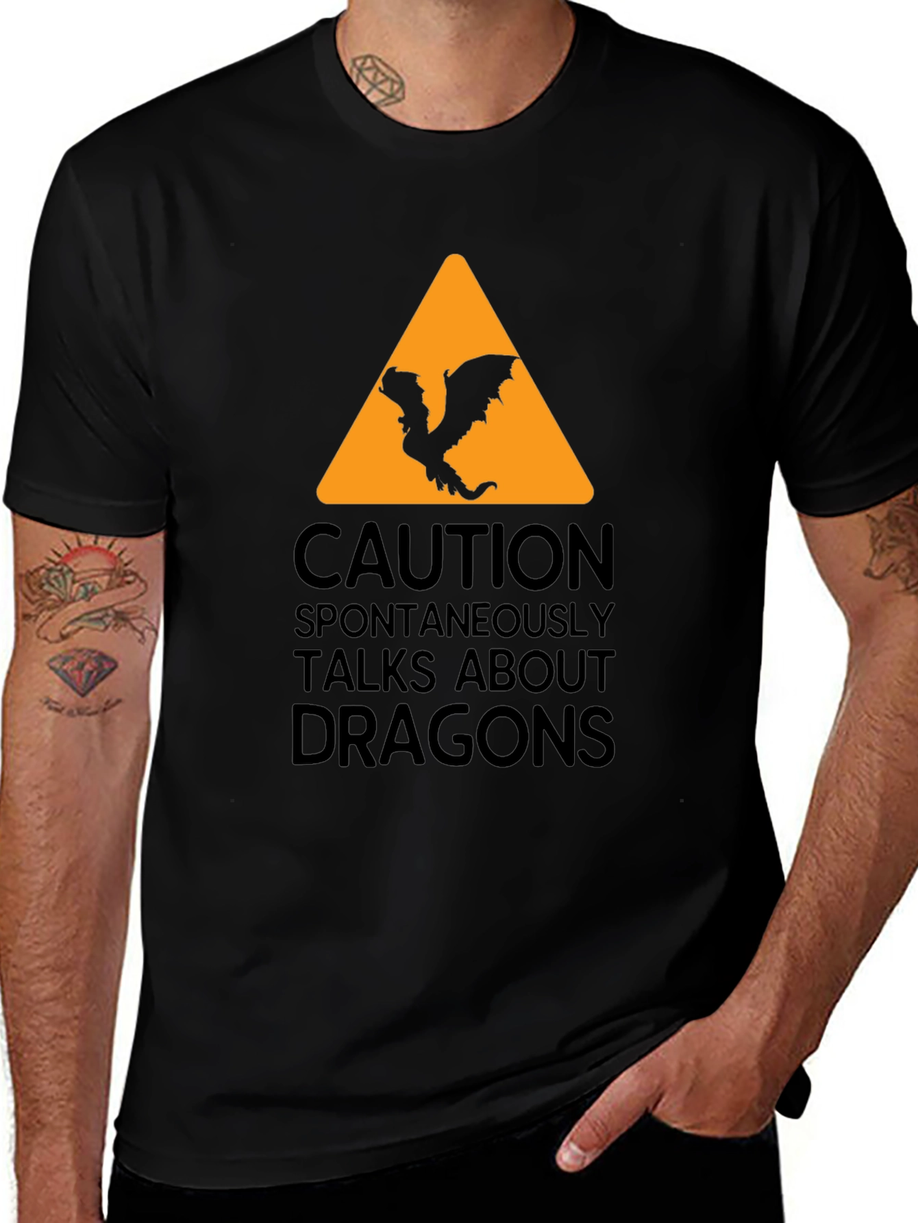 Camiseta Negra - Cuidado Dragones