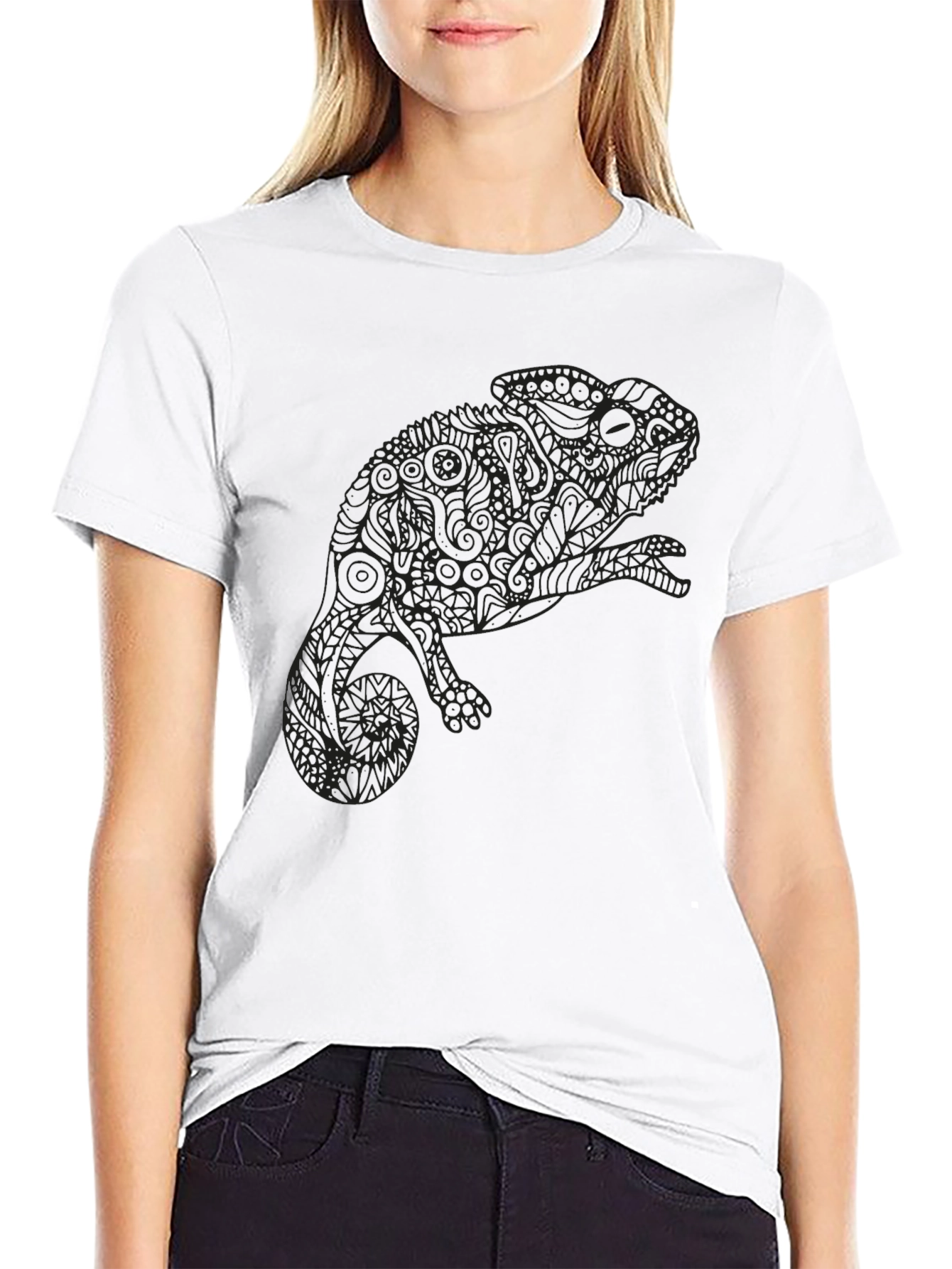 Camiseta Negra con Diseño de Camaleón Abstracto