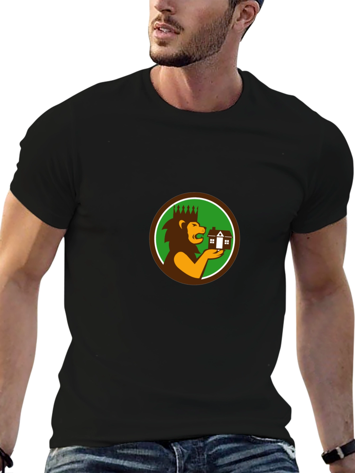 Camiseta Negra con Diseño de León Inmobiliario