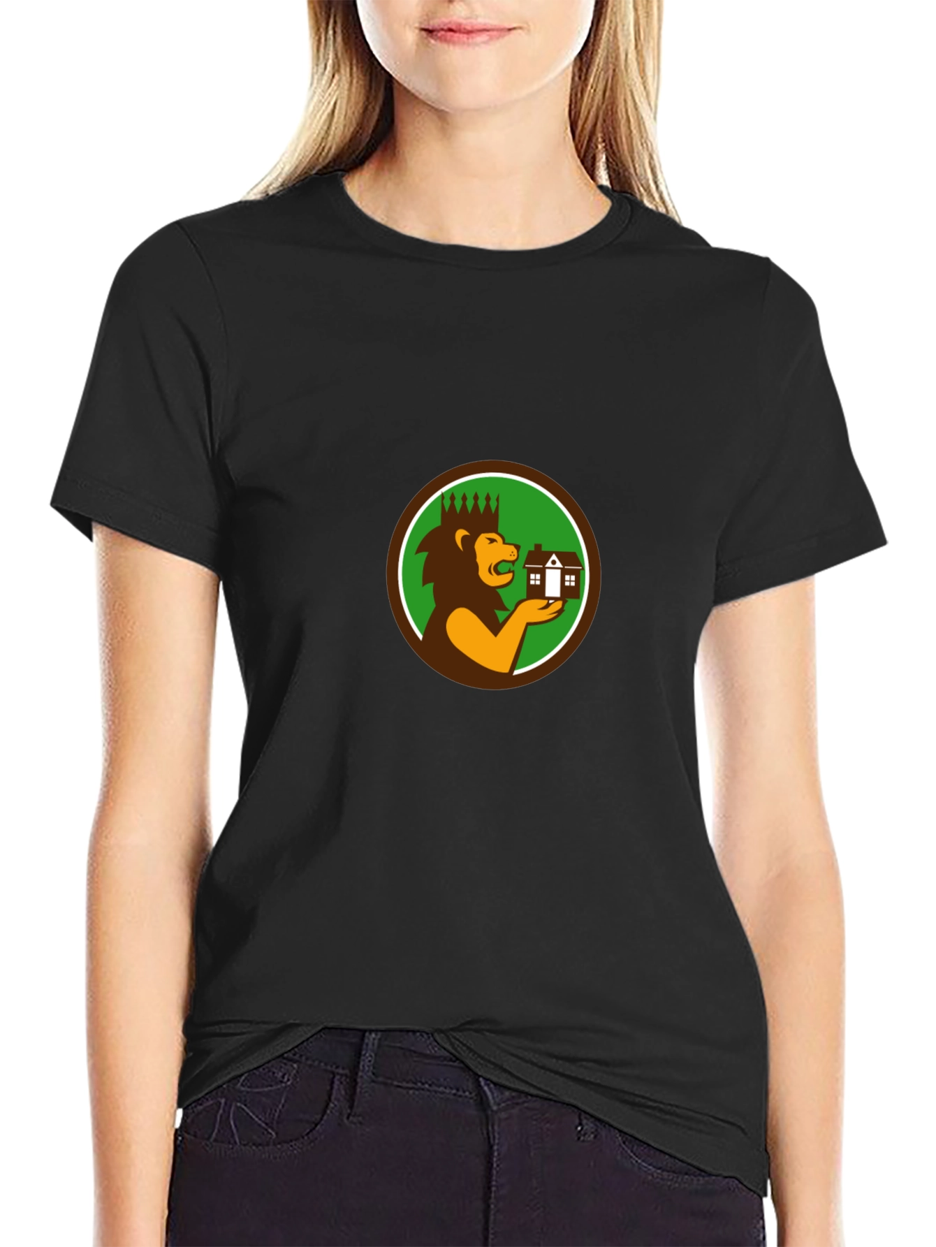 Camiseta Negra con Diseño de León Inmobiliario