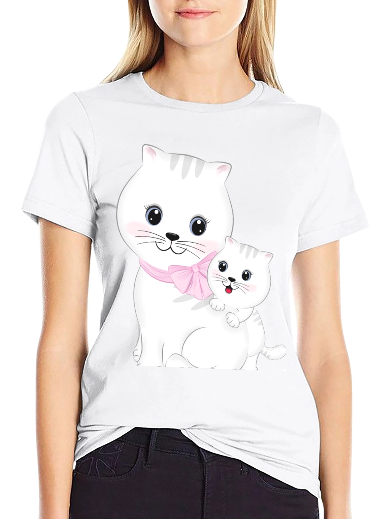 Camiseta Negra con Diseño de Gatos Adorables