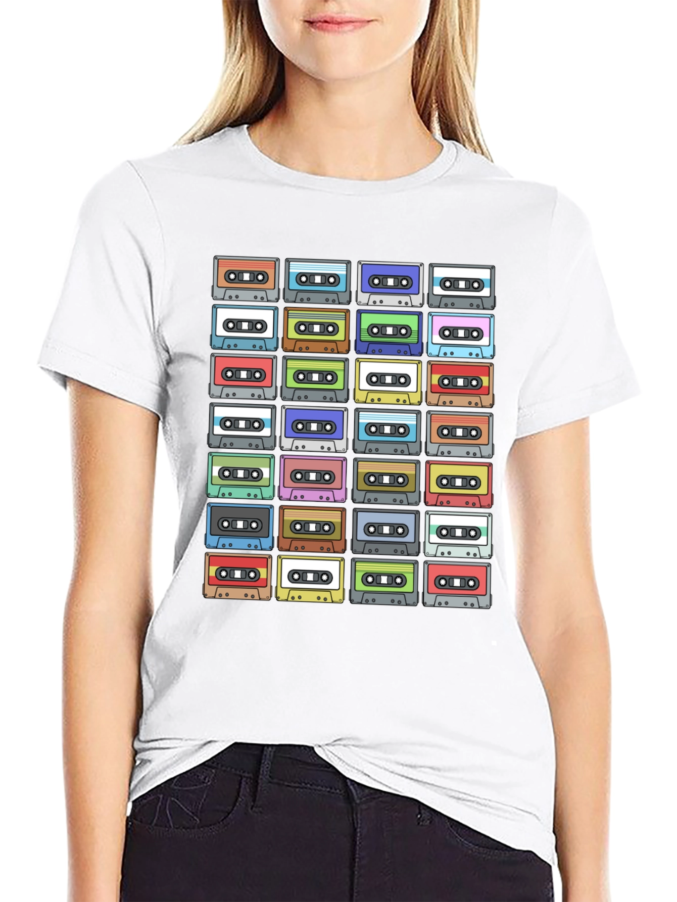 Camiseta Negra con Diseño de Cassettes Retro