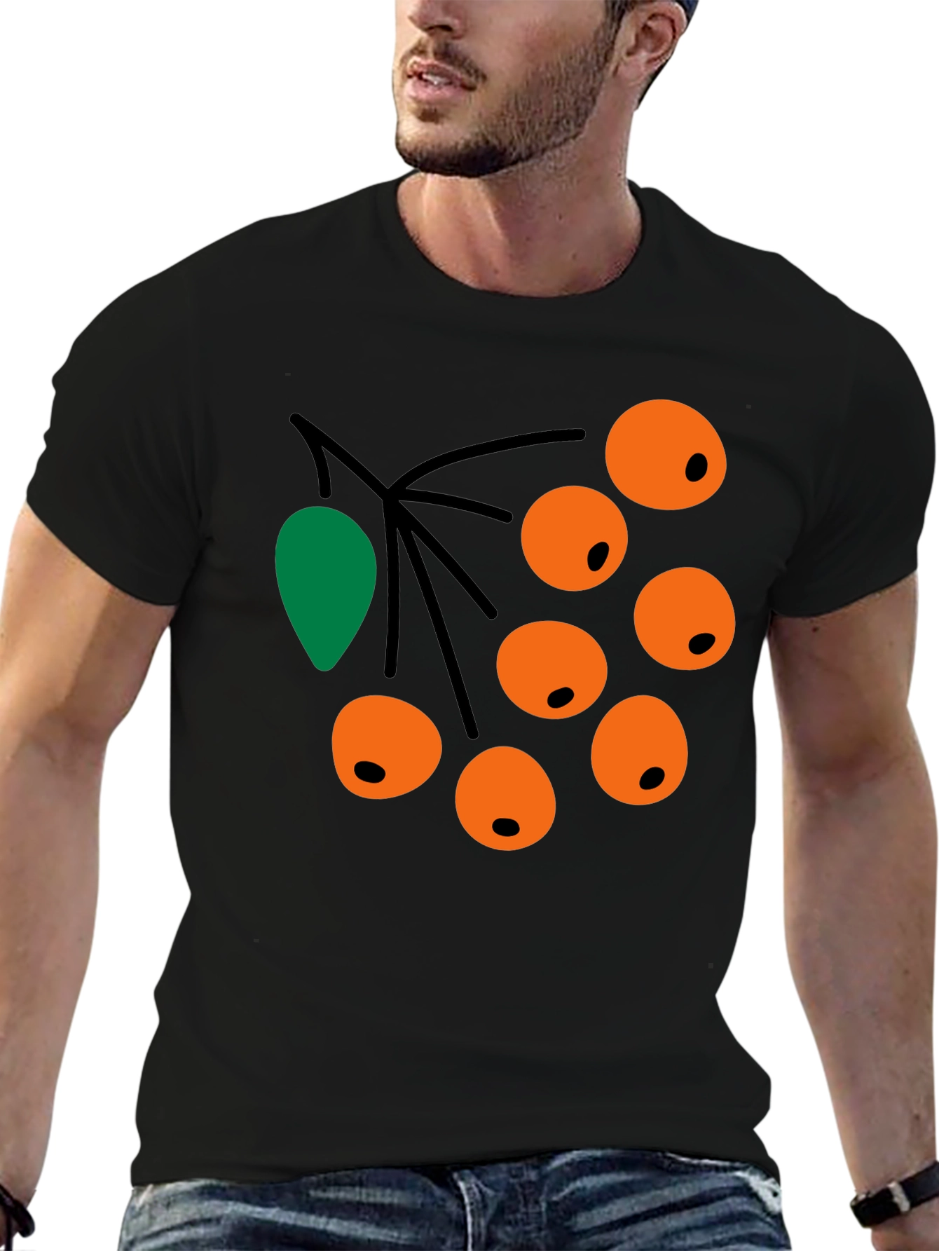 Camiseta Negra con Diseño de Bayas Naranja