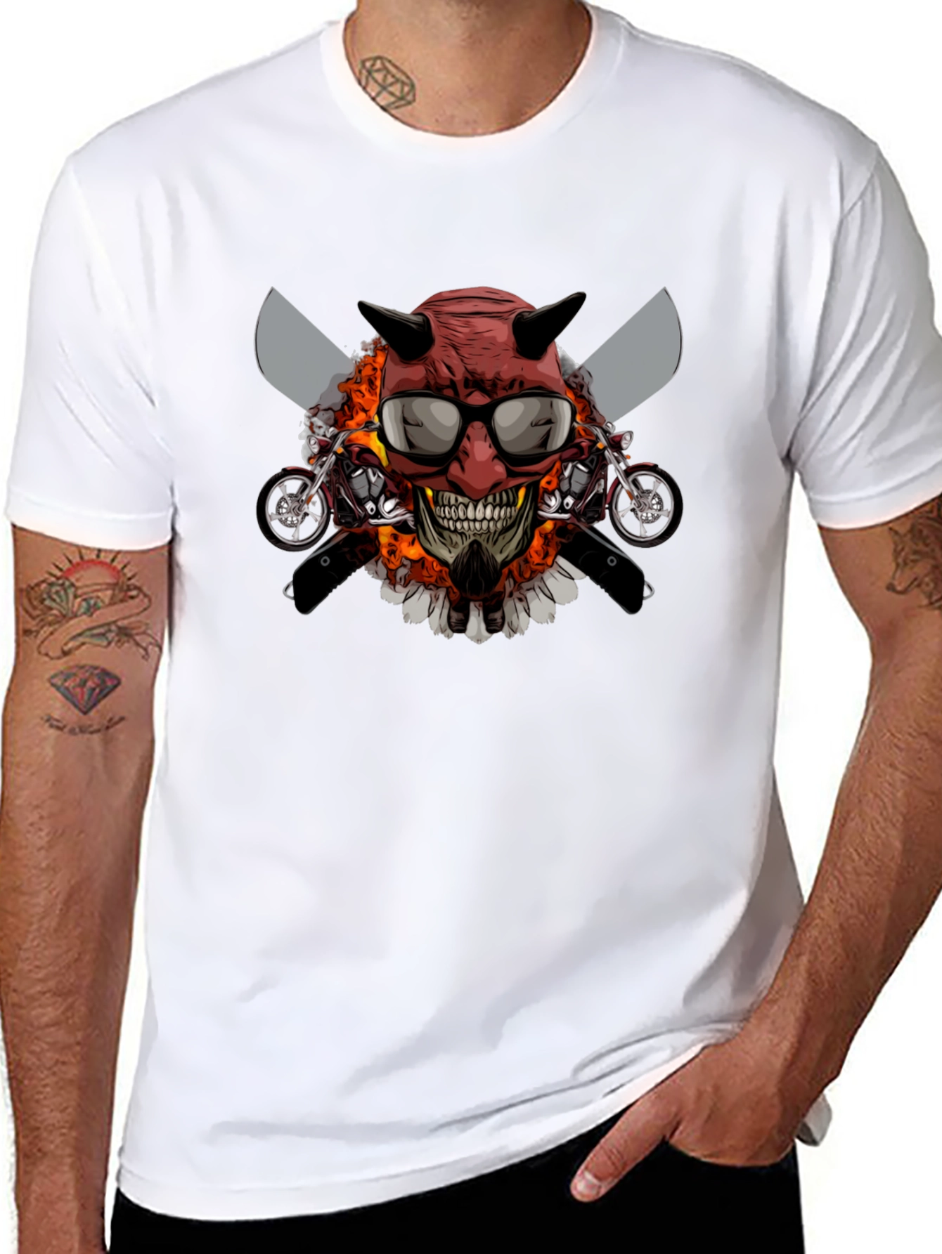 Camiseta Negra con Diseño de Calavera Motera