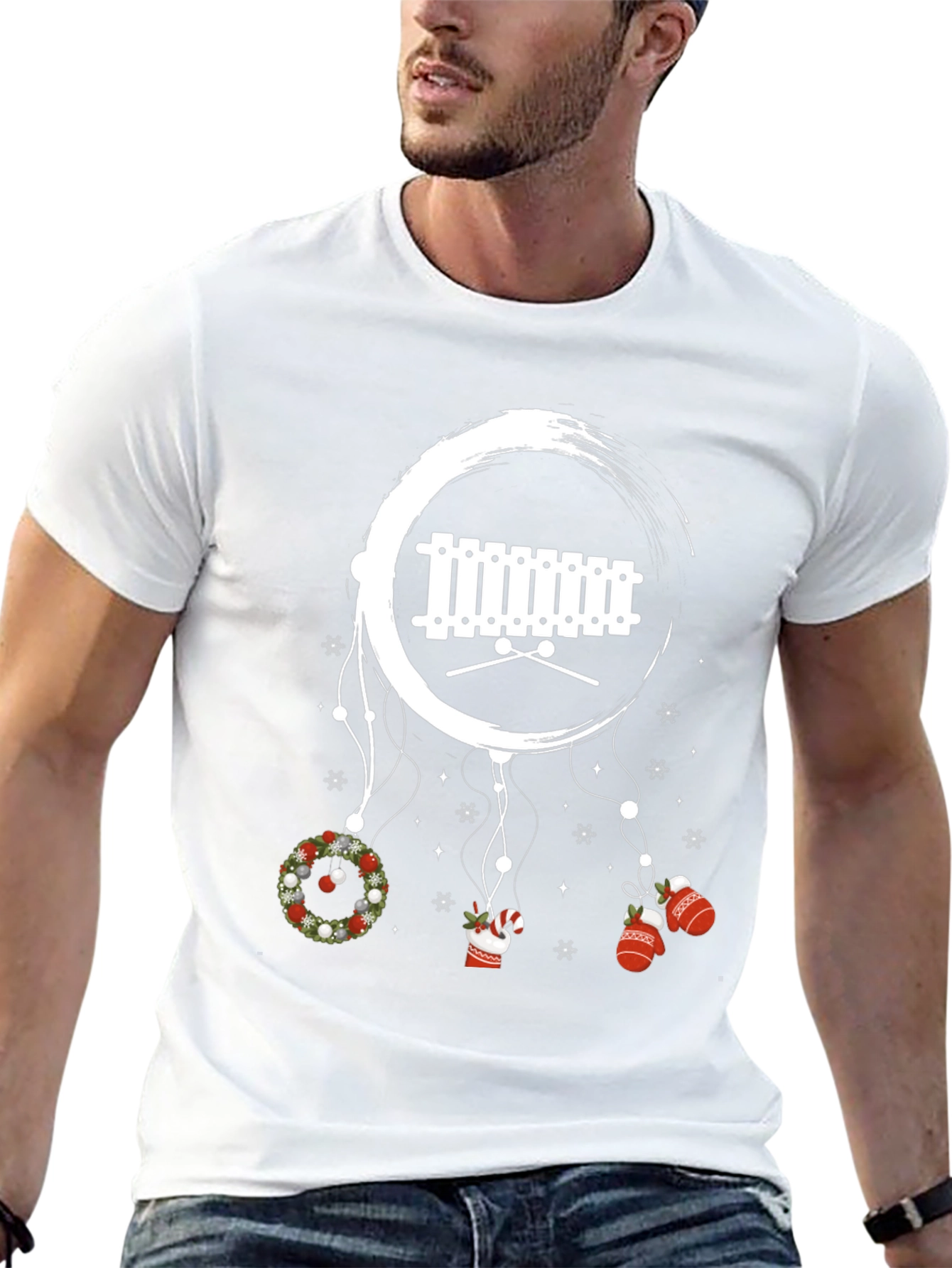 Camiseta Negra Navideña con Xilófono y Adornos Colgantes