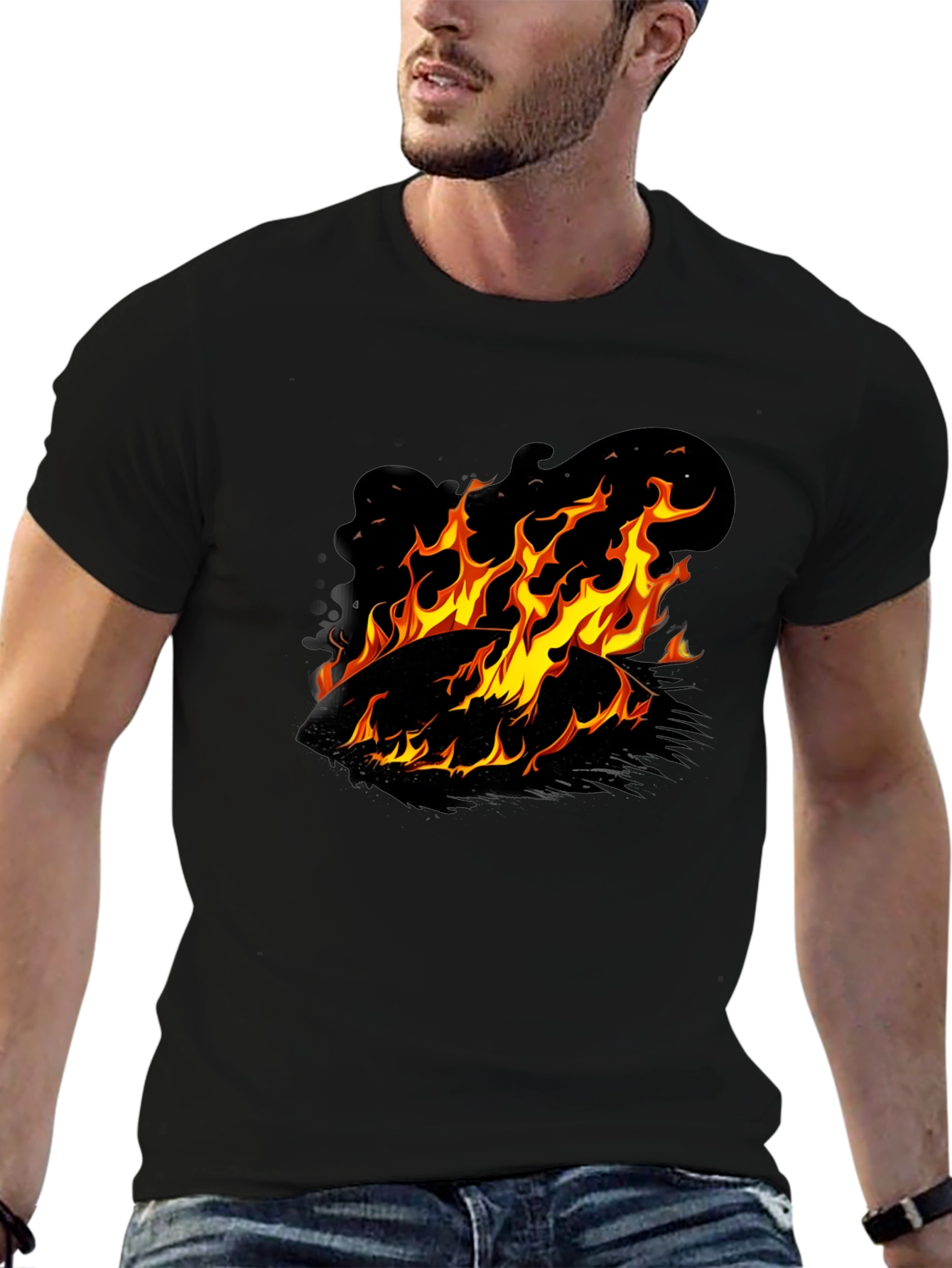 Camiseta Negra con Diseño de Fuego Ardiente