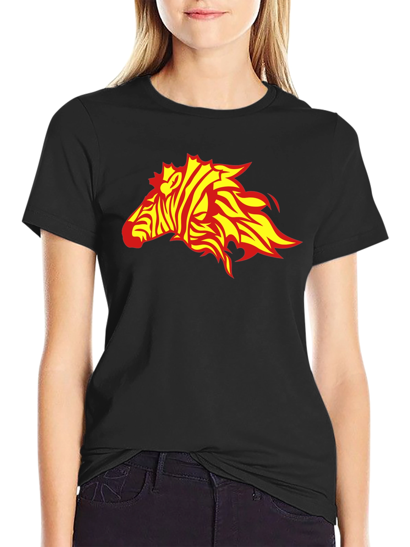 Camiseta Negra con Diseño de Cebra de Fuego