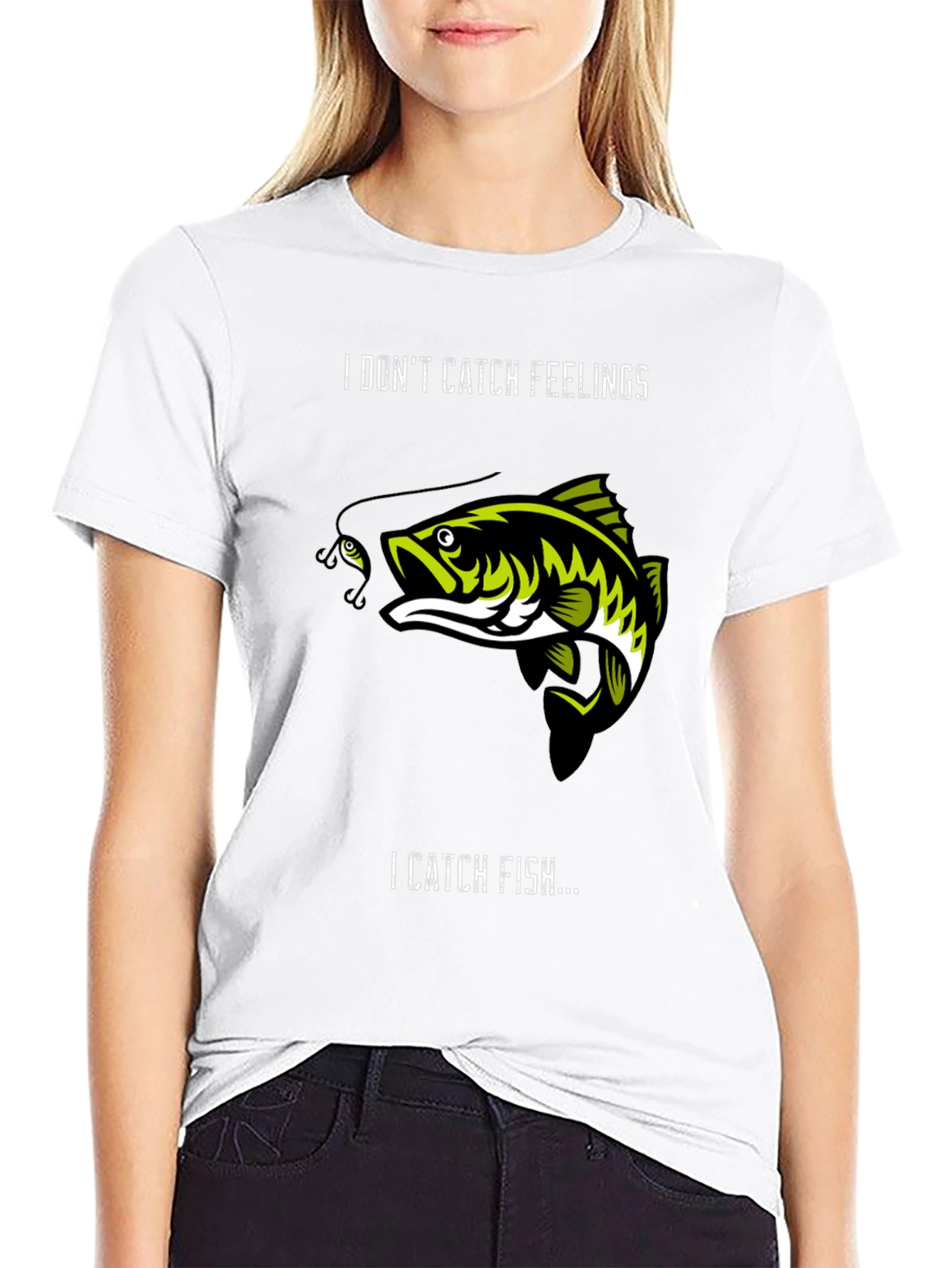 Camiseta Negra: No Atrapa Sentimientos Atrapa Peces