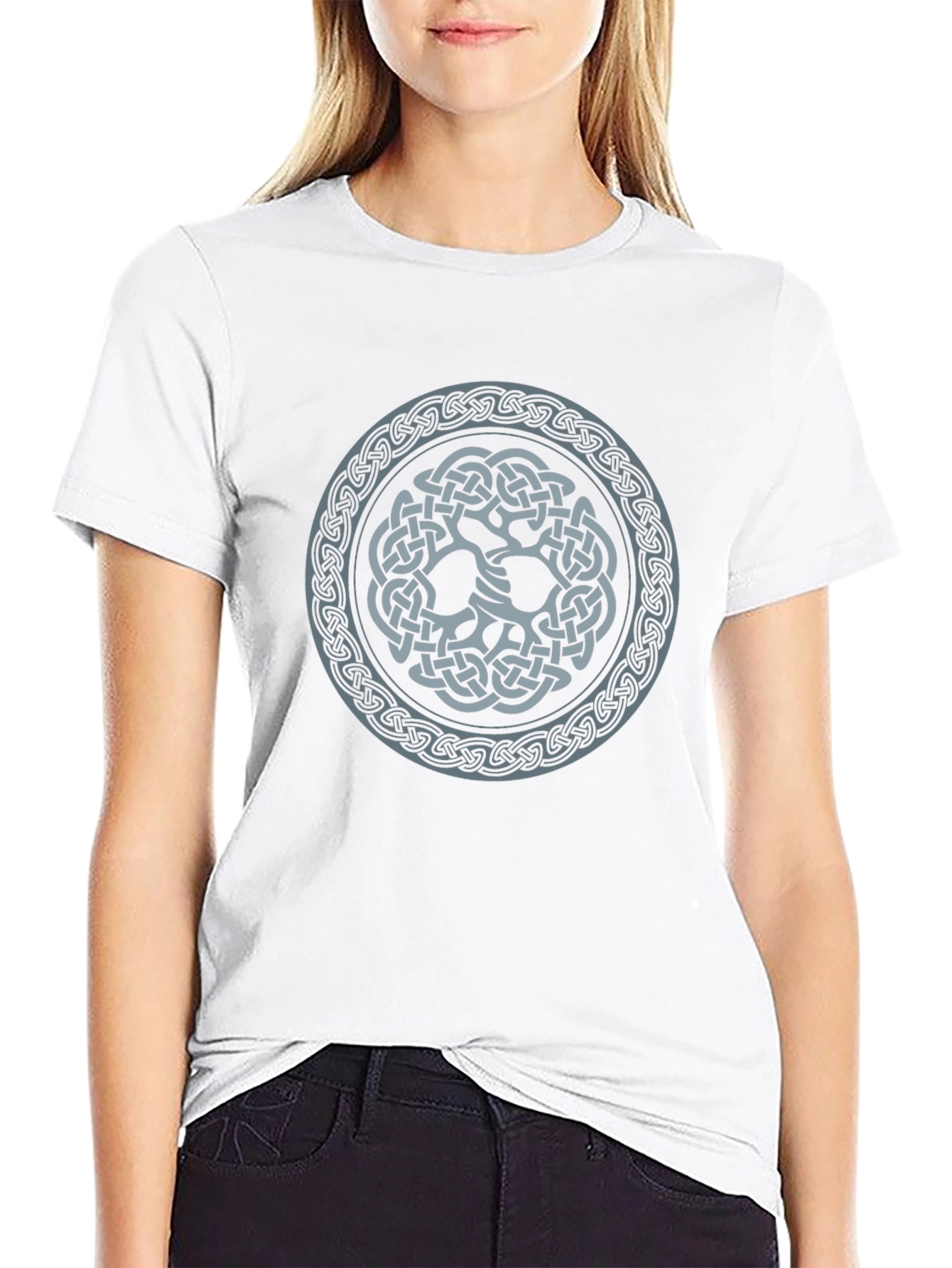 Camiseta Negra con Diseño Celta Circular