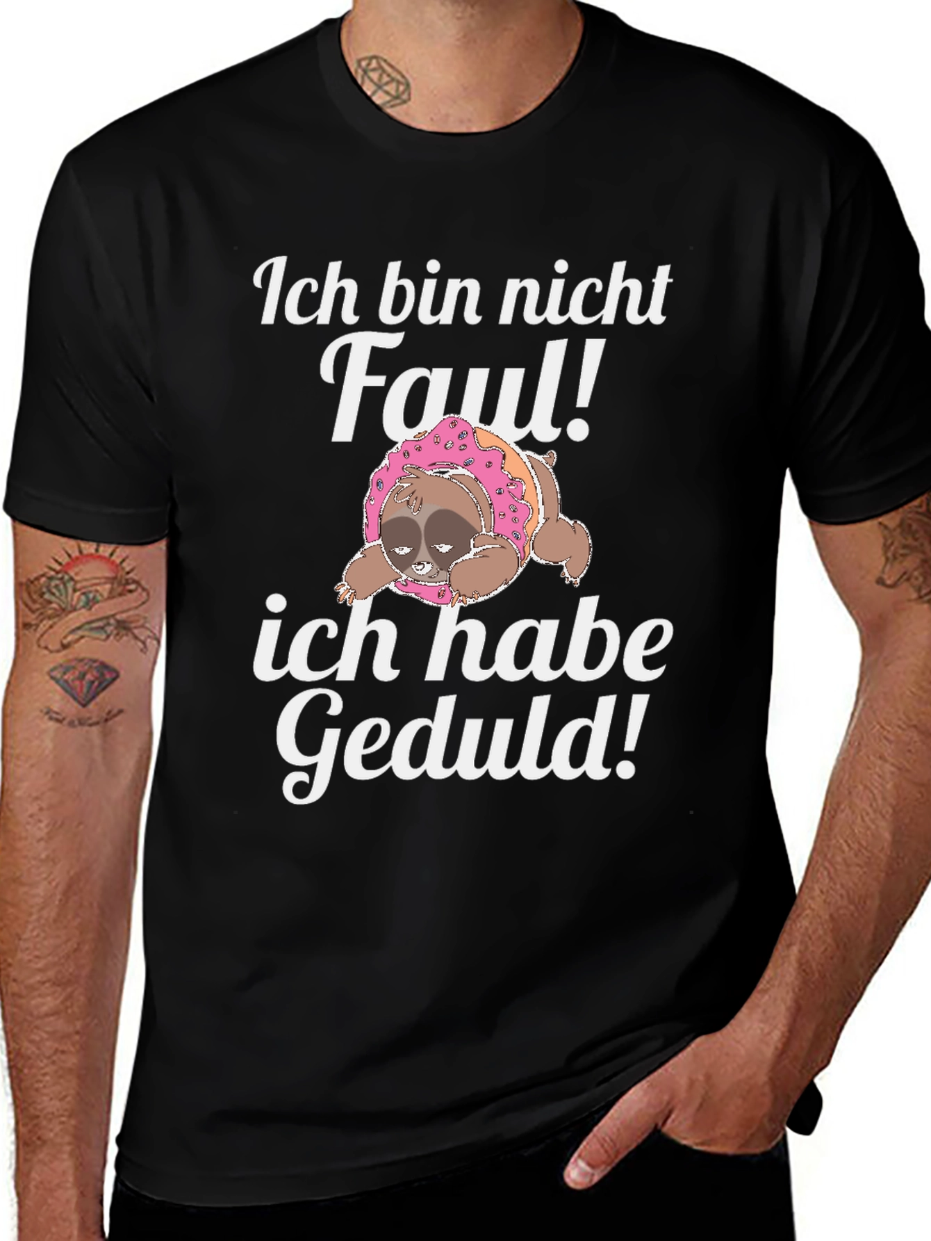 Camiseta Negra con Diseño de Perezoso Divertido