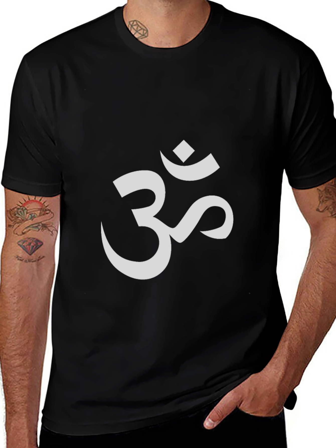 Camiseta Negra Om - Estilo y Espiritualidad