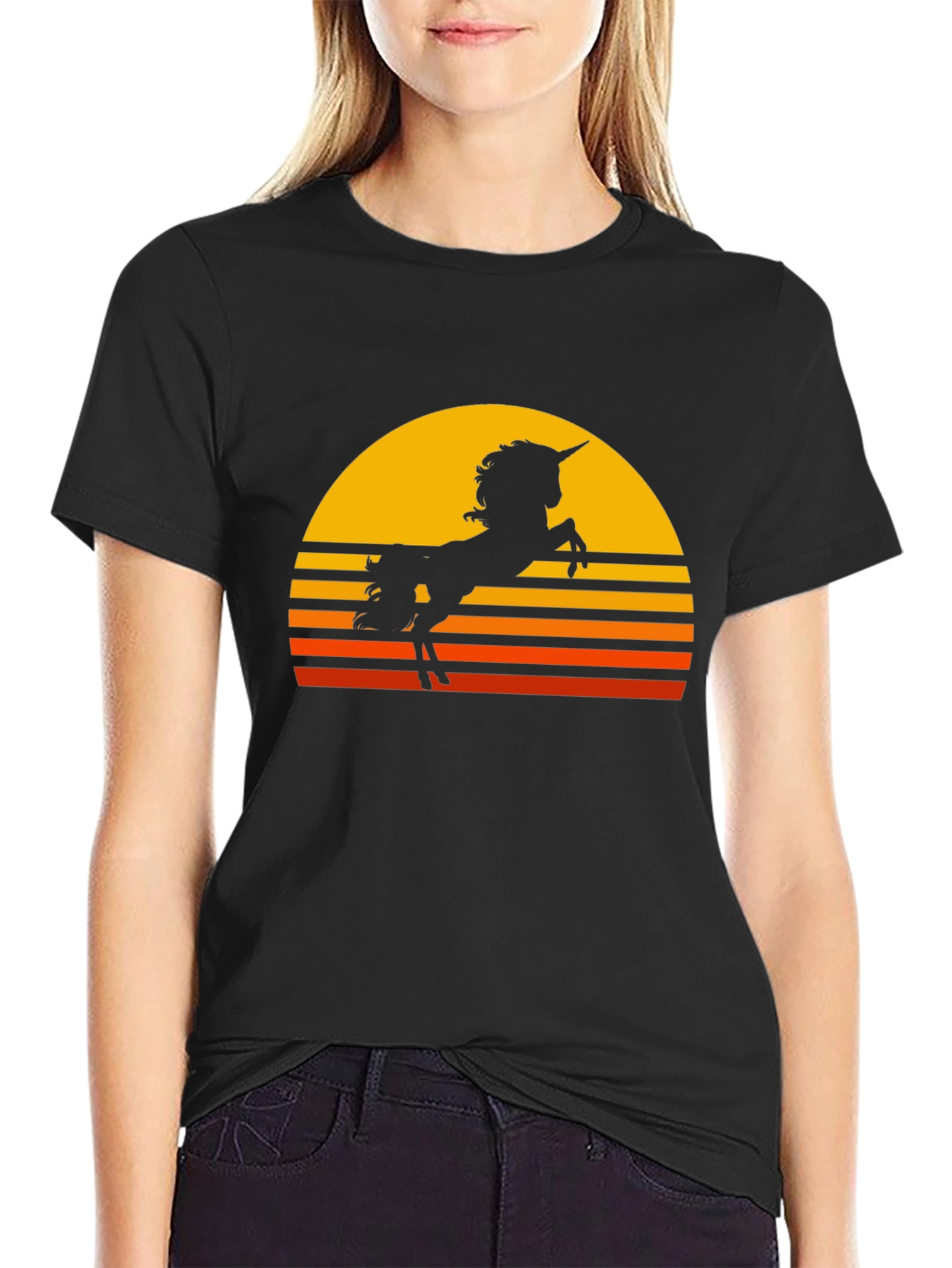 Camiseta Negra Unicornio Atardecer Retro