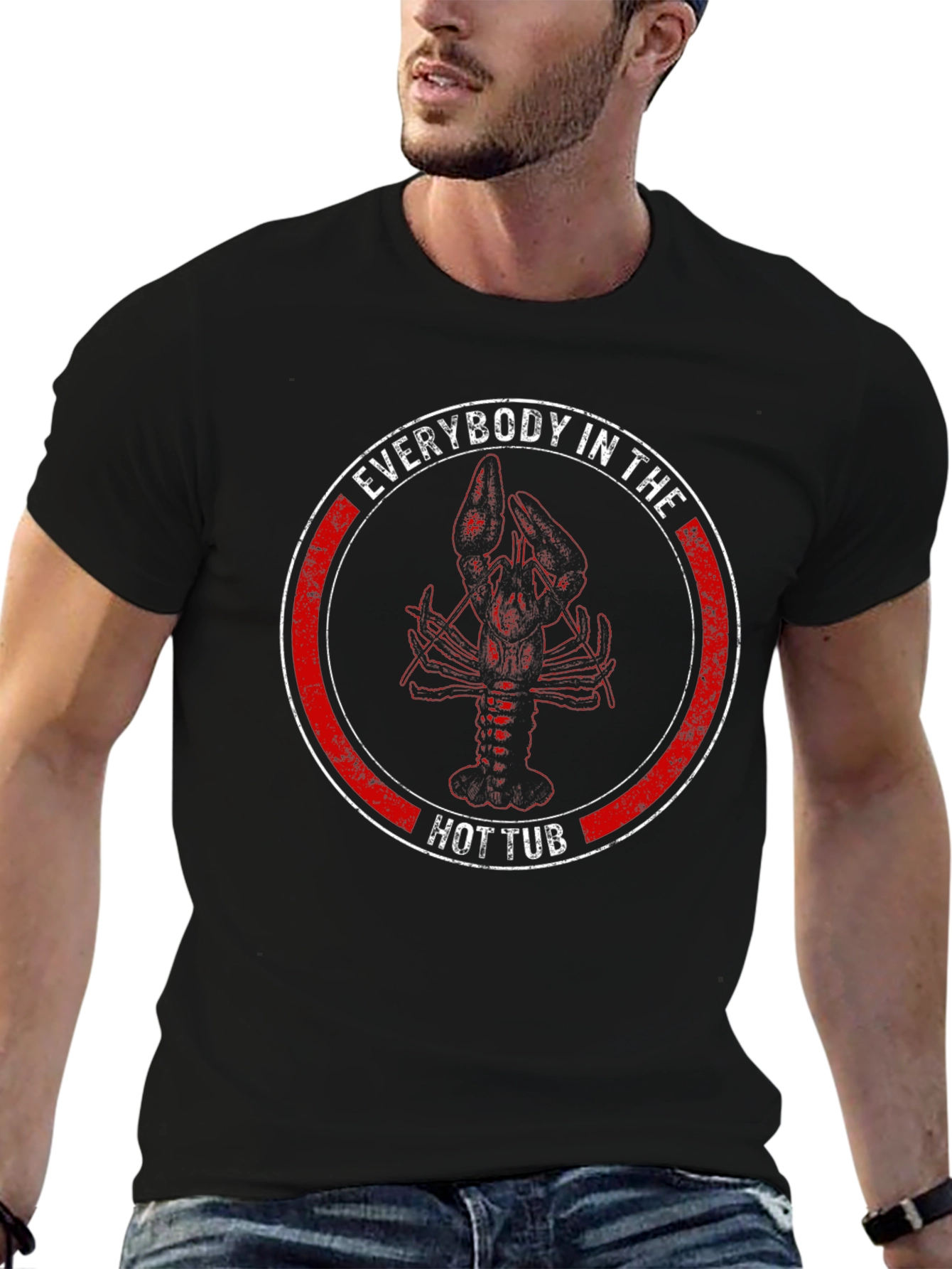 Camiseta Negra con Diseño de Langosta en Círculo Rojo