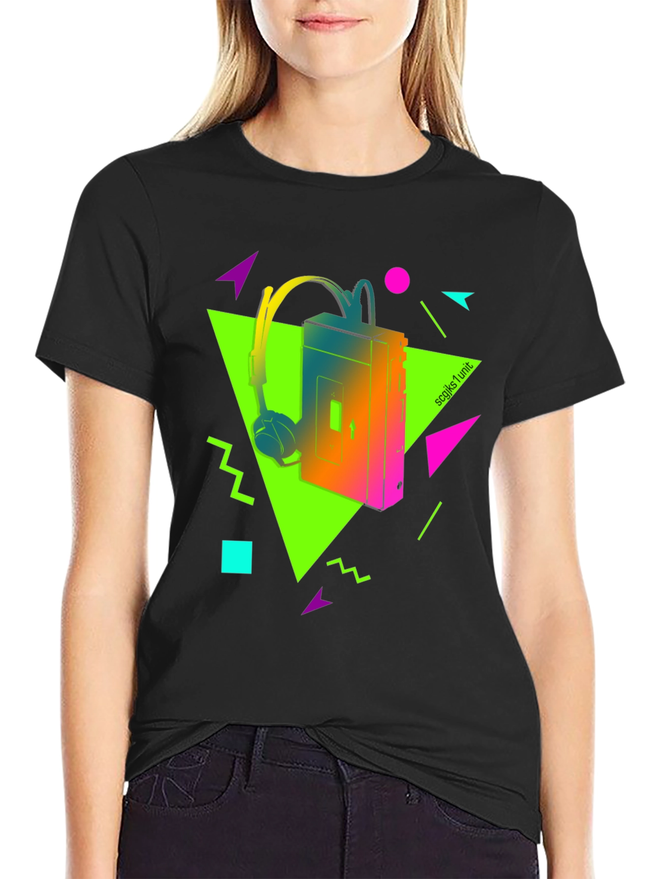 Camiseta Retro Walkman Años 80 Neón