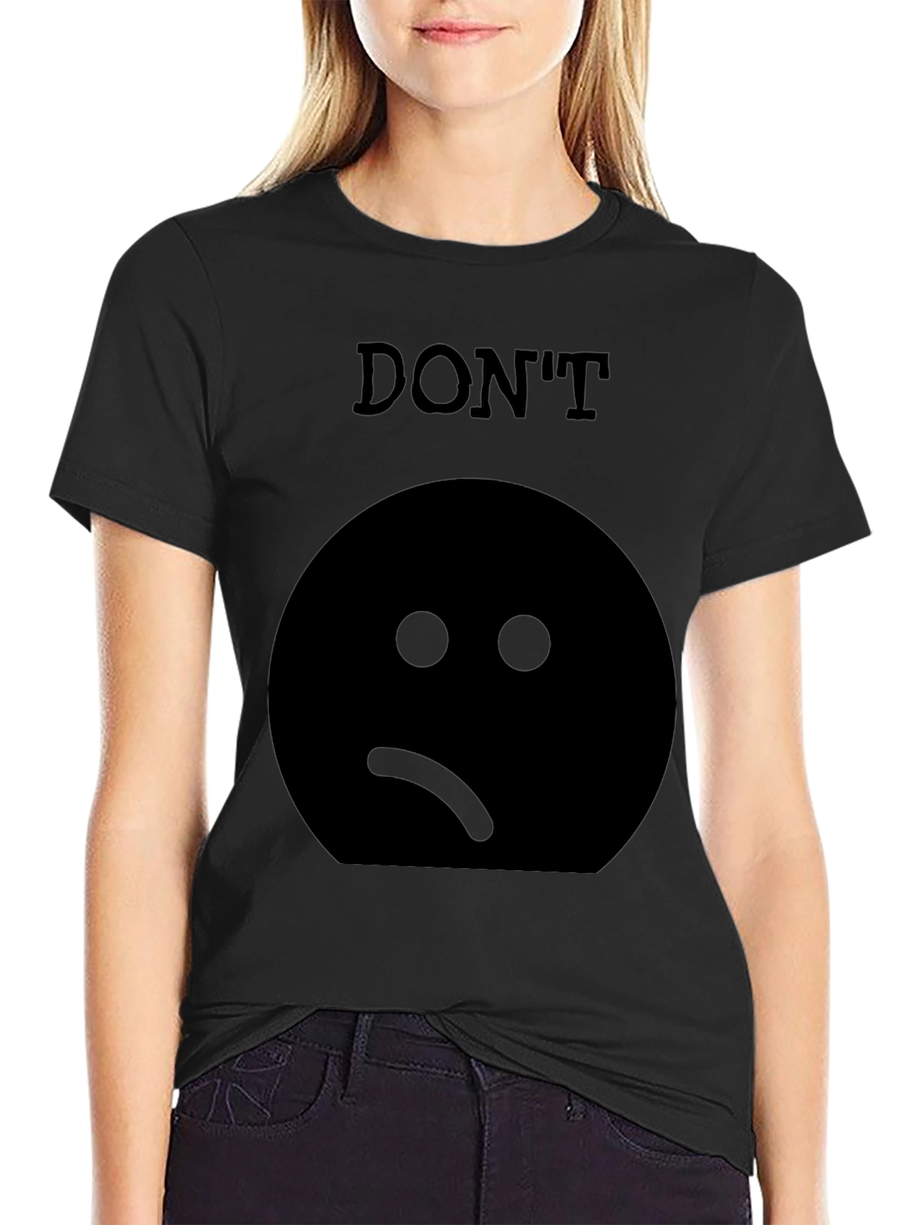 Camiseta Negra: No Estés Triste
