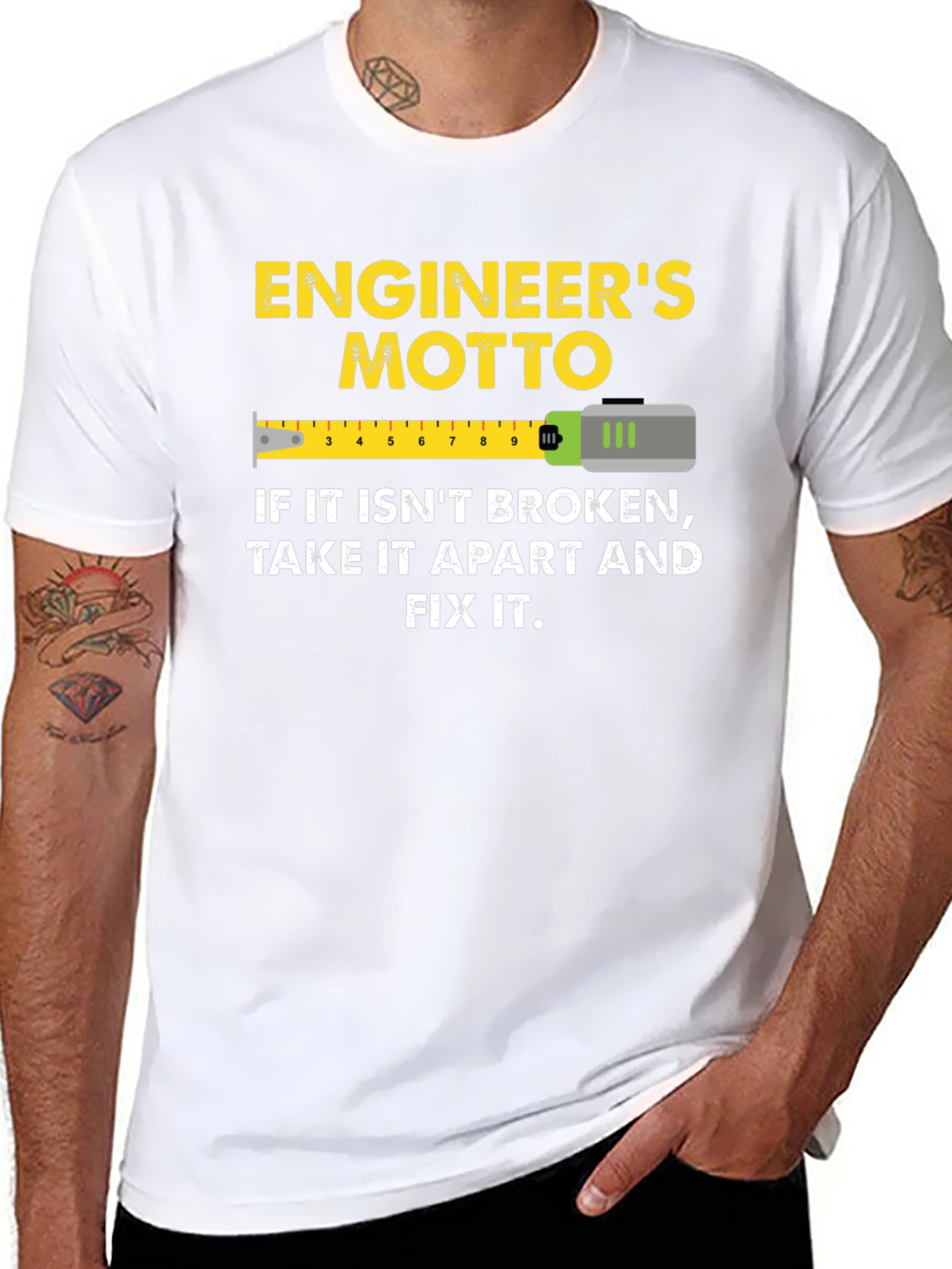 Camiseta Negra: Lema del Ingeniero
