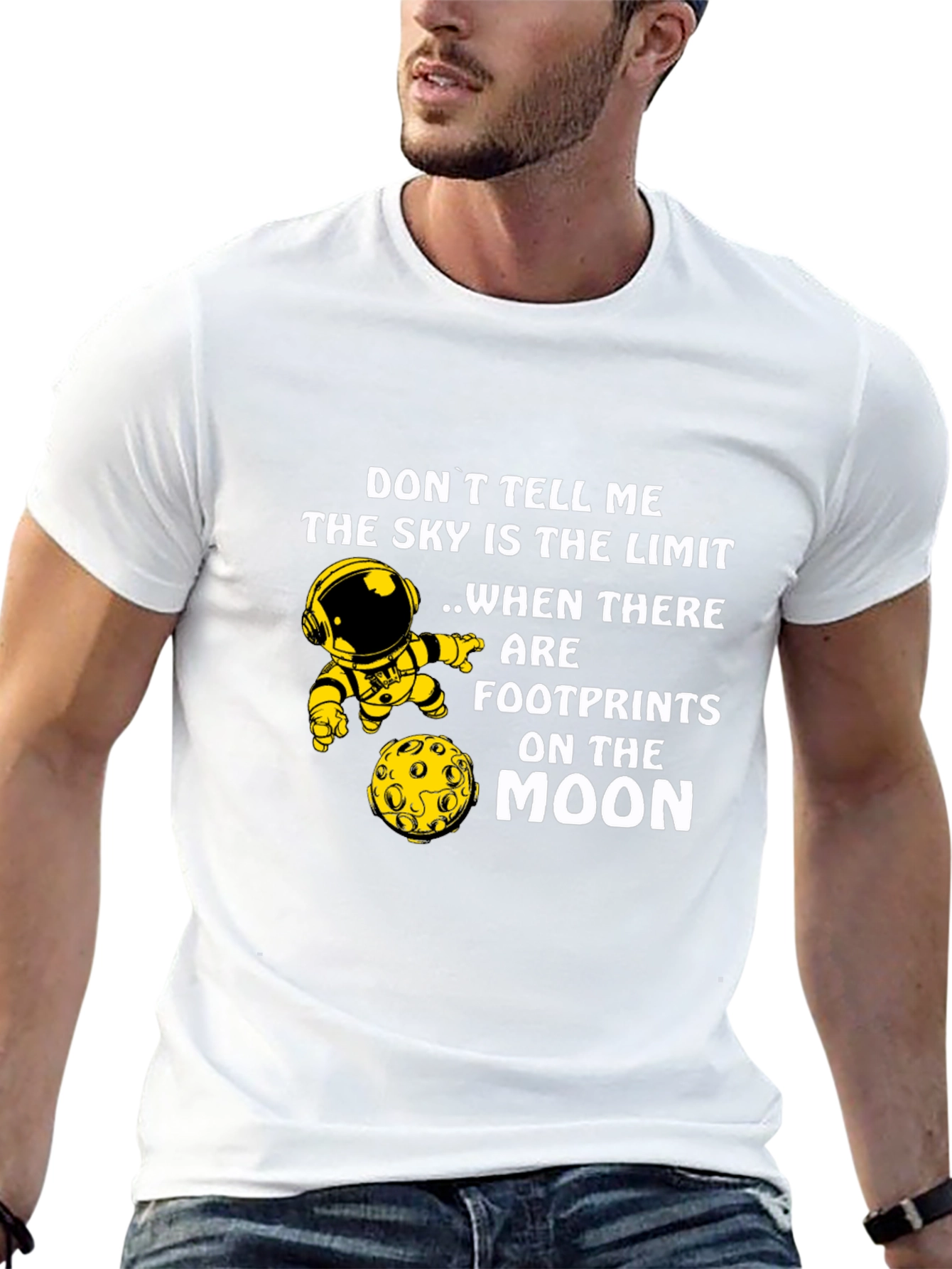 Camiseta Negra con Diseño de Astronauta y la Luna