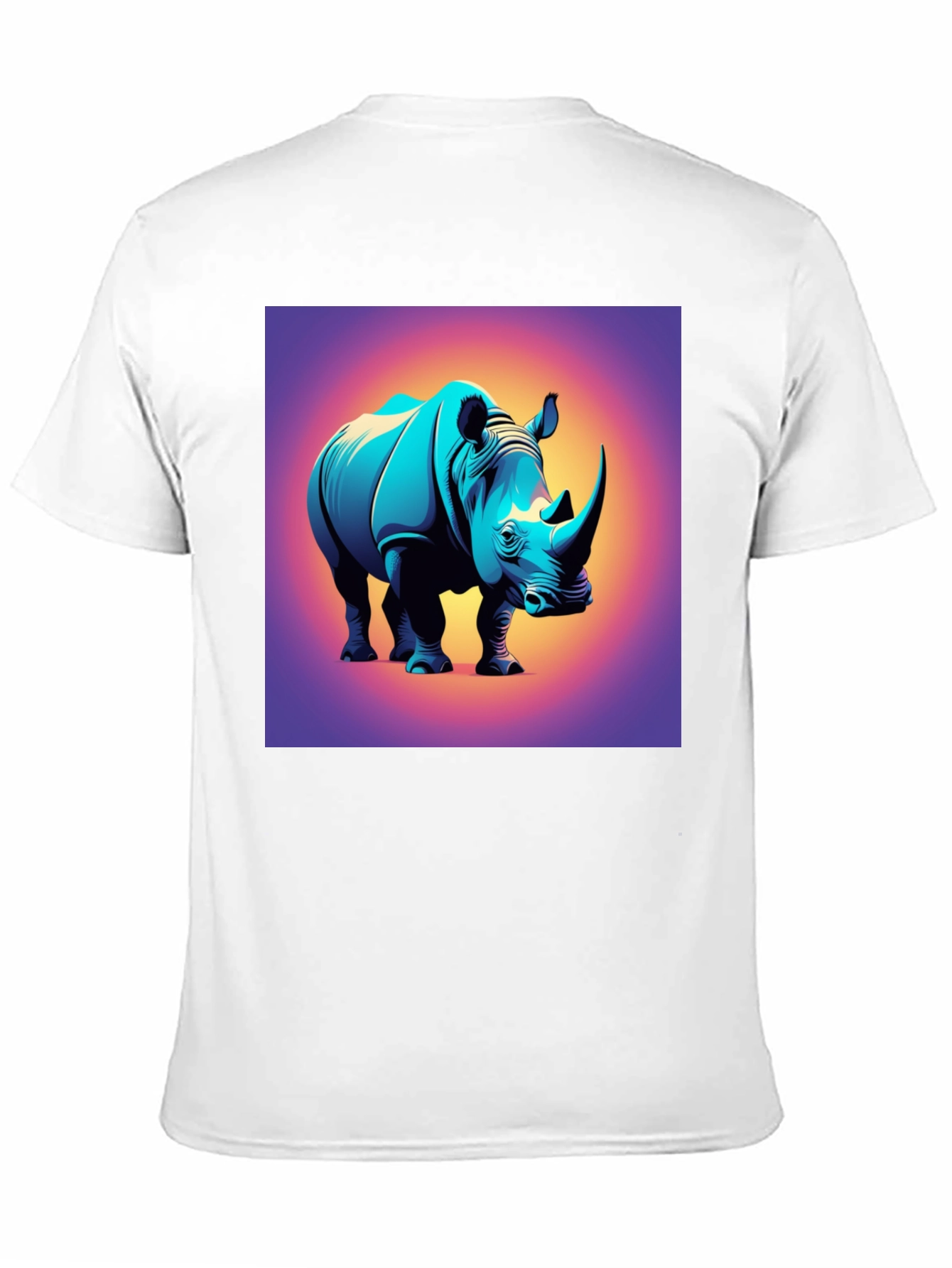 Camiseta Negra con Diseño de Rinoceronte Moderno