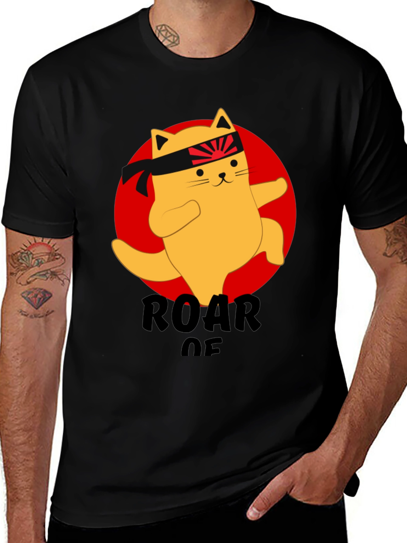 Camiseta Negra con Diseño de Gato Karateca