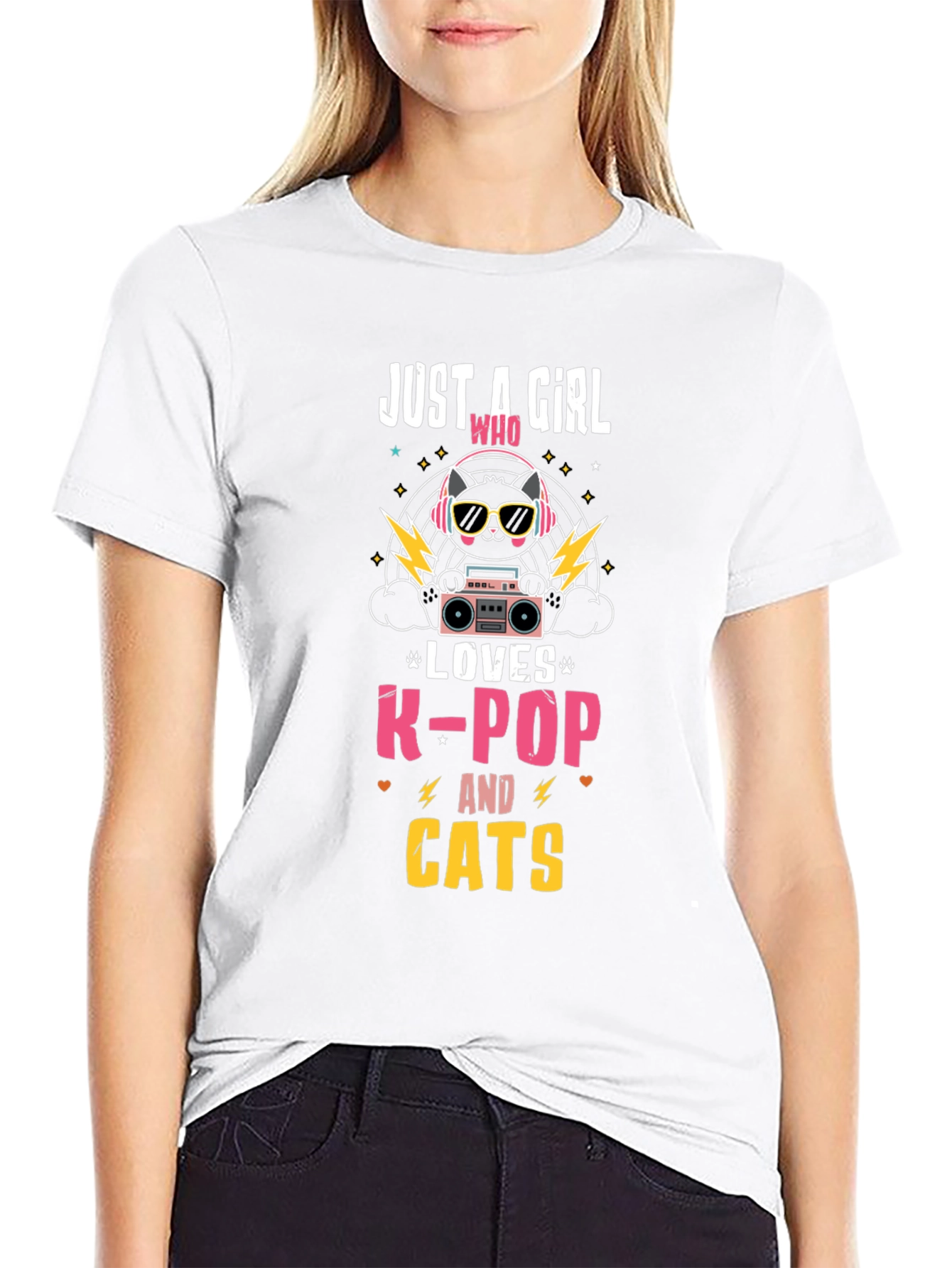 Camiseta Negra con Diseño de Gato K-Pop