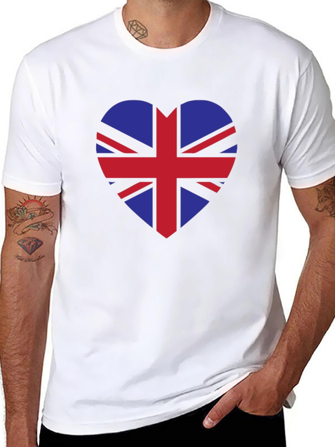 Camiseta Negra con Corazón Bandera Británica
